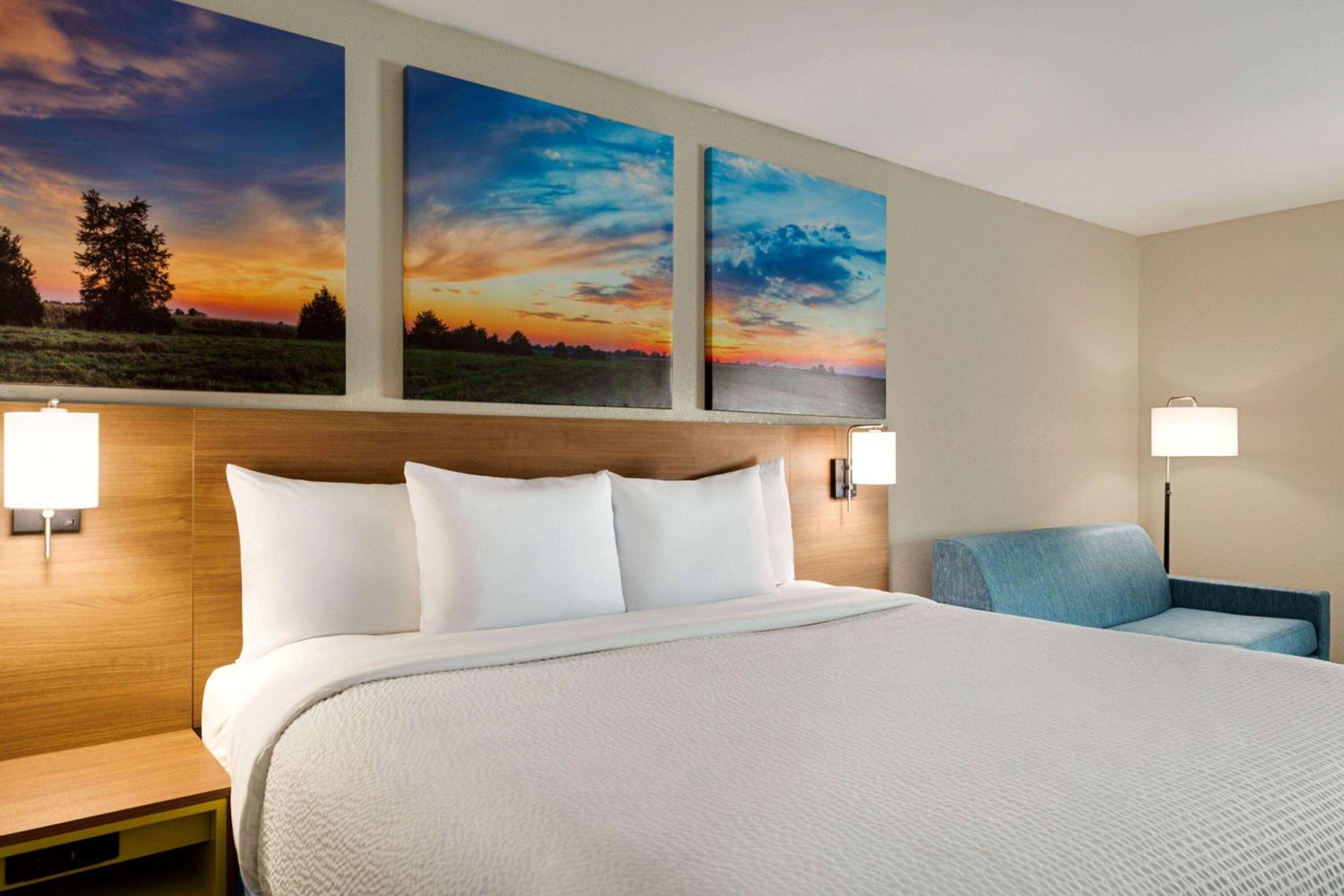 Days Inn by Wyndham Hillsboro