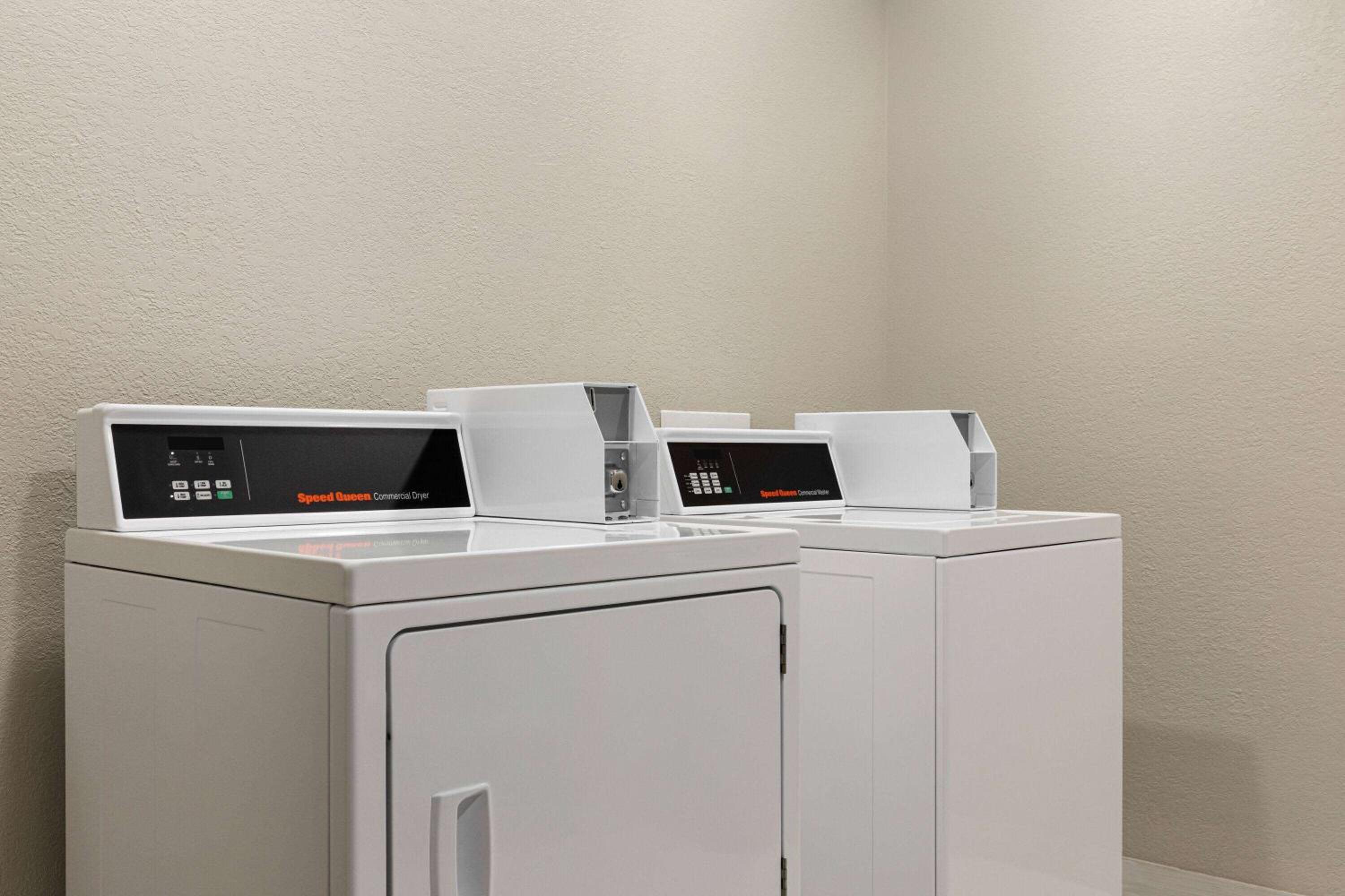 Days Inn by Wyndham Hillsboro