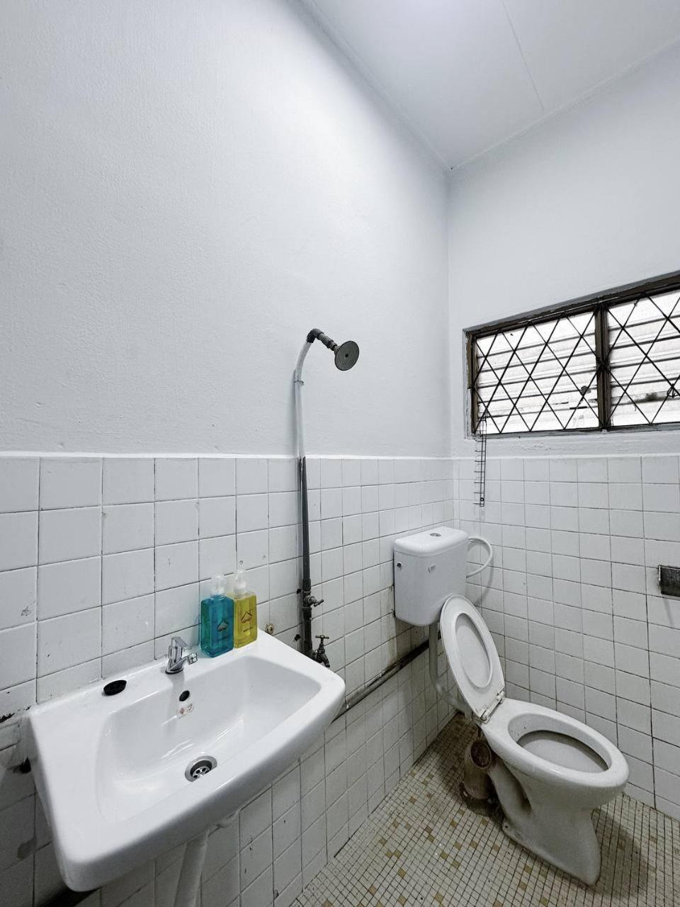 Selesa Jaya Landed 2BR Home #Bukit Indah #Tuas #Aeon photo 6