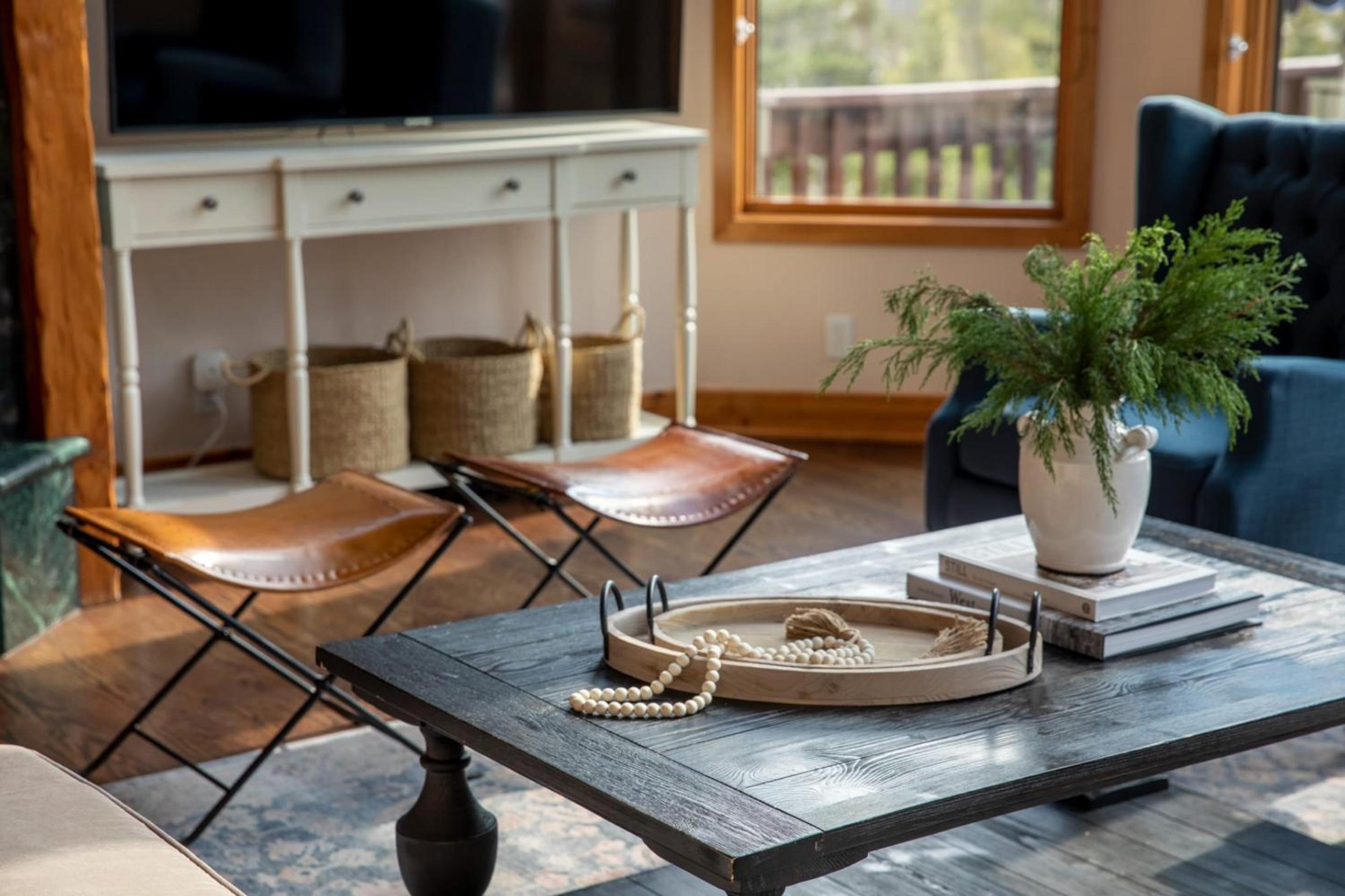 Zendo by AvantStay Serene Mountain Abode w Hot Tub Views