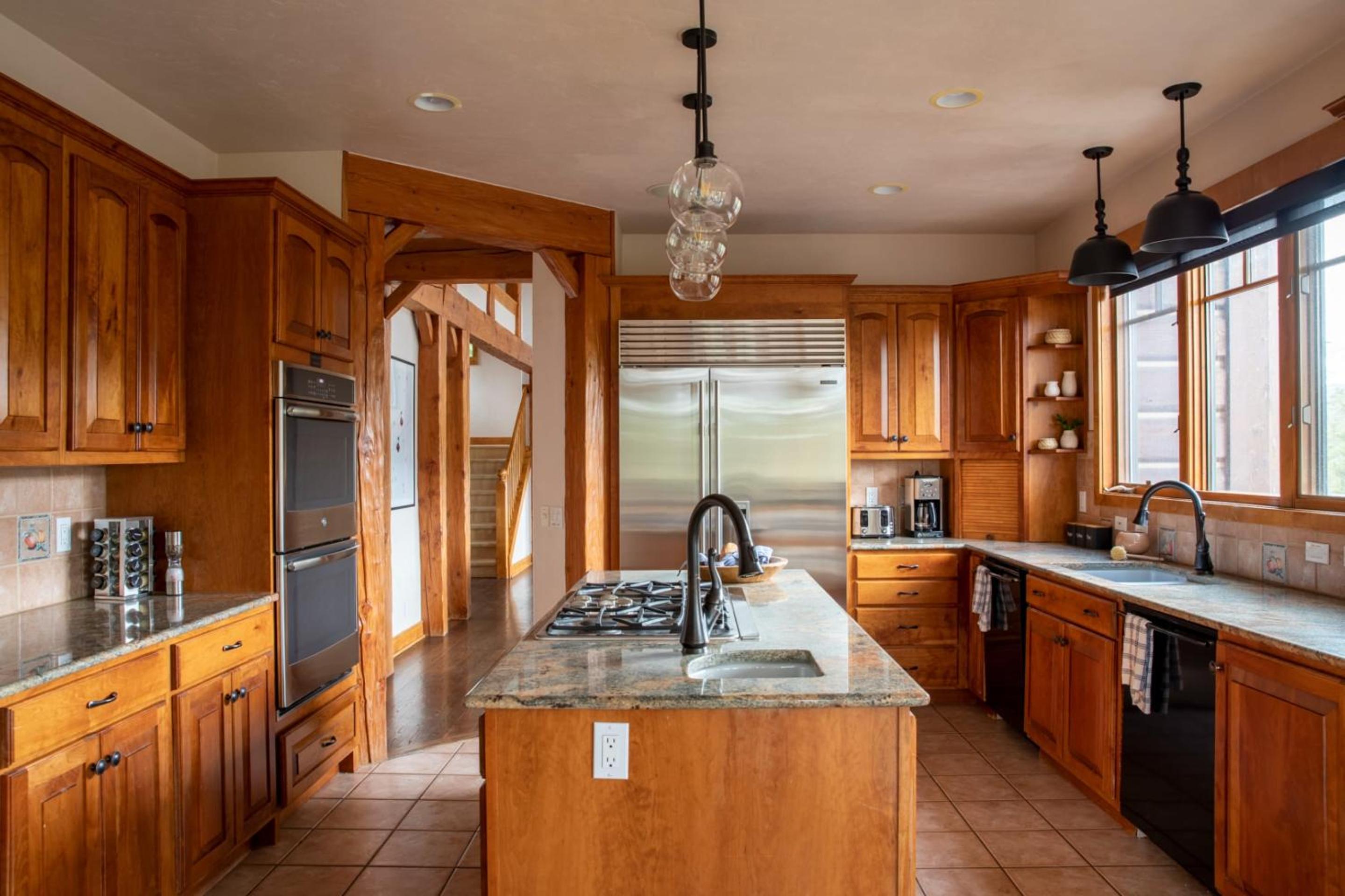 Zendo by AvantStay Serene Mountain Abode w Hot Tub Views