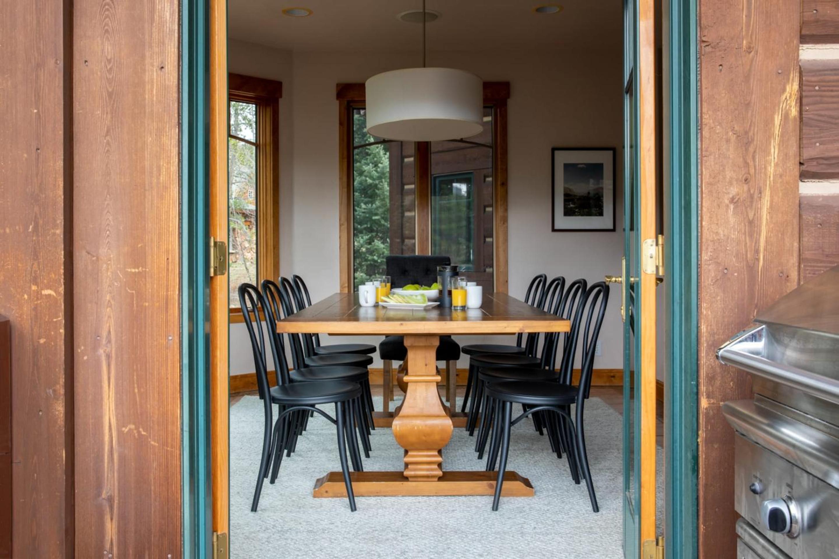 Zendo by AvantStay Serene Mountain Abode w Hot Tub Views