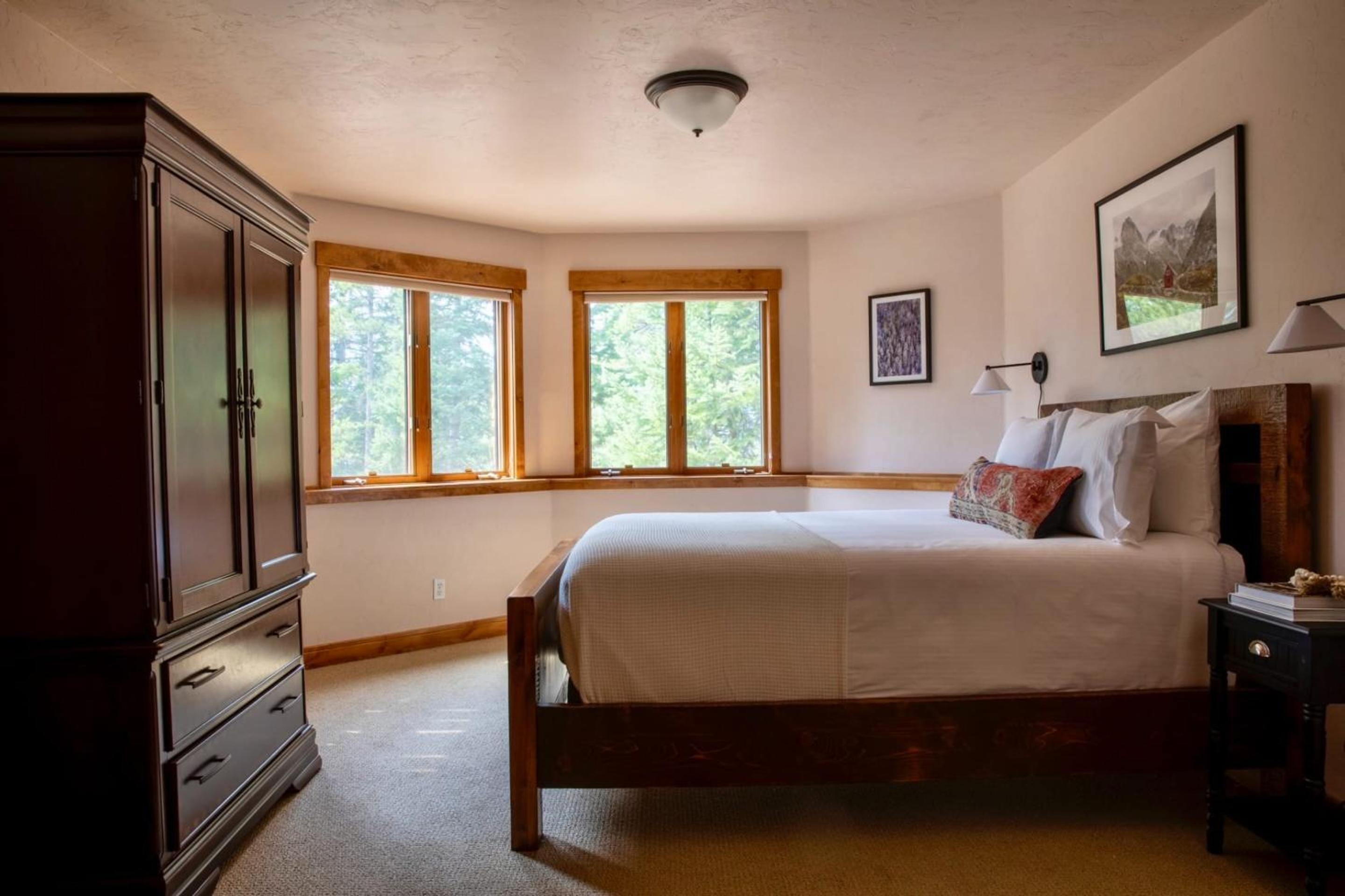 Zendo by AvantStay Serene Mountain Abode w Hot Tub Views