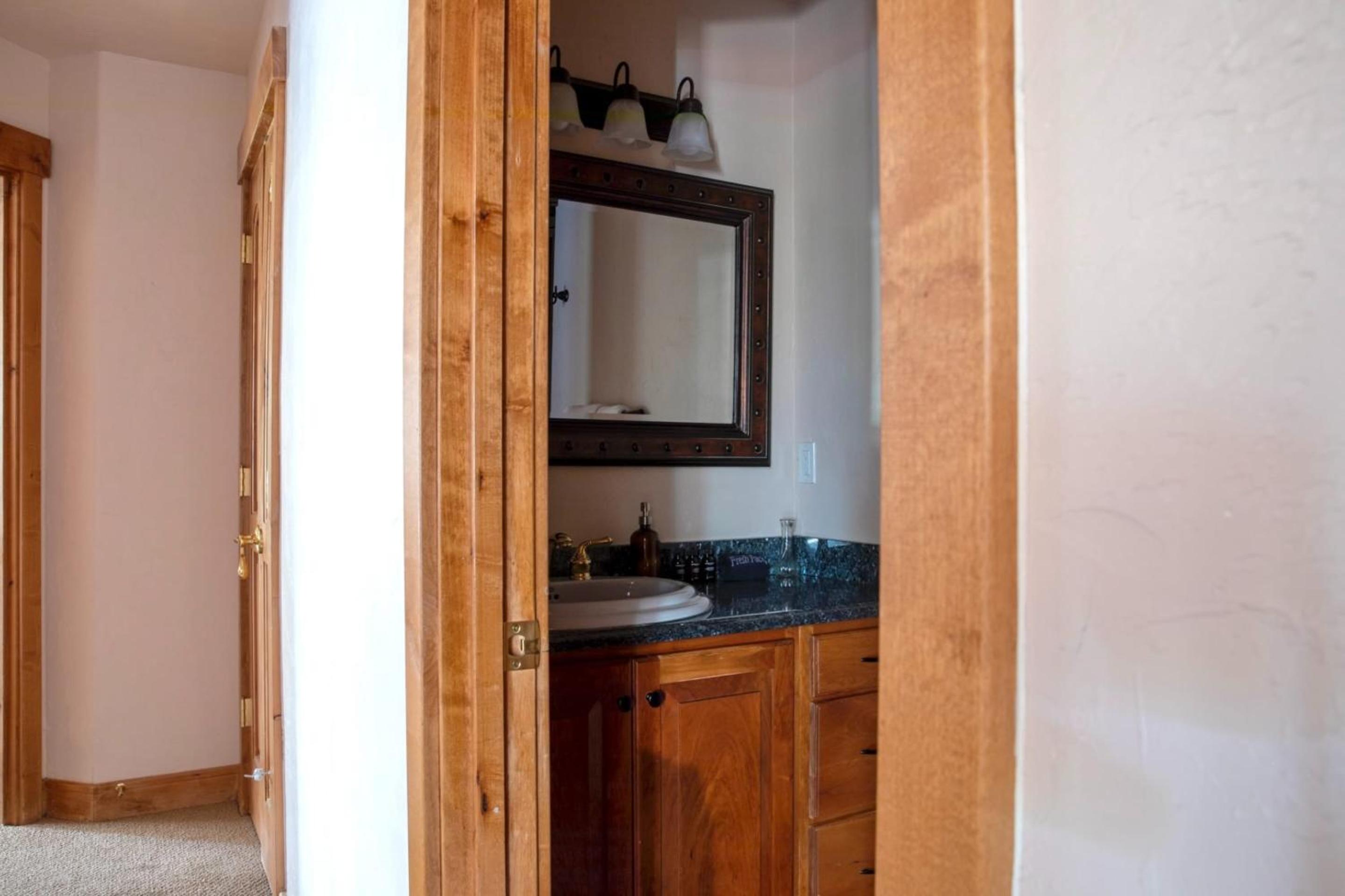 Zendo by AvantStay Serene Mountain Abode w Hot Tub Views