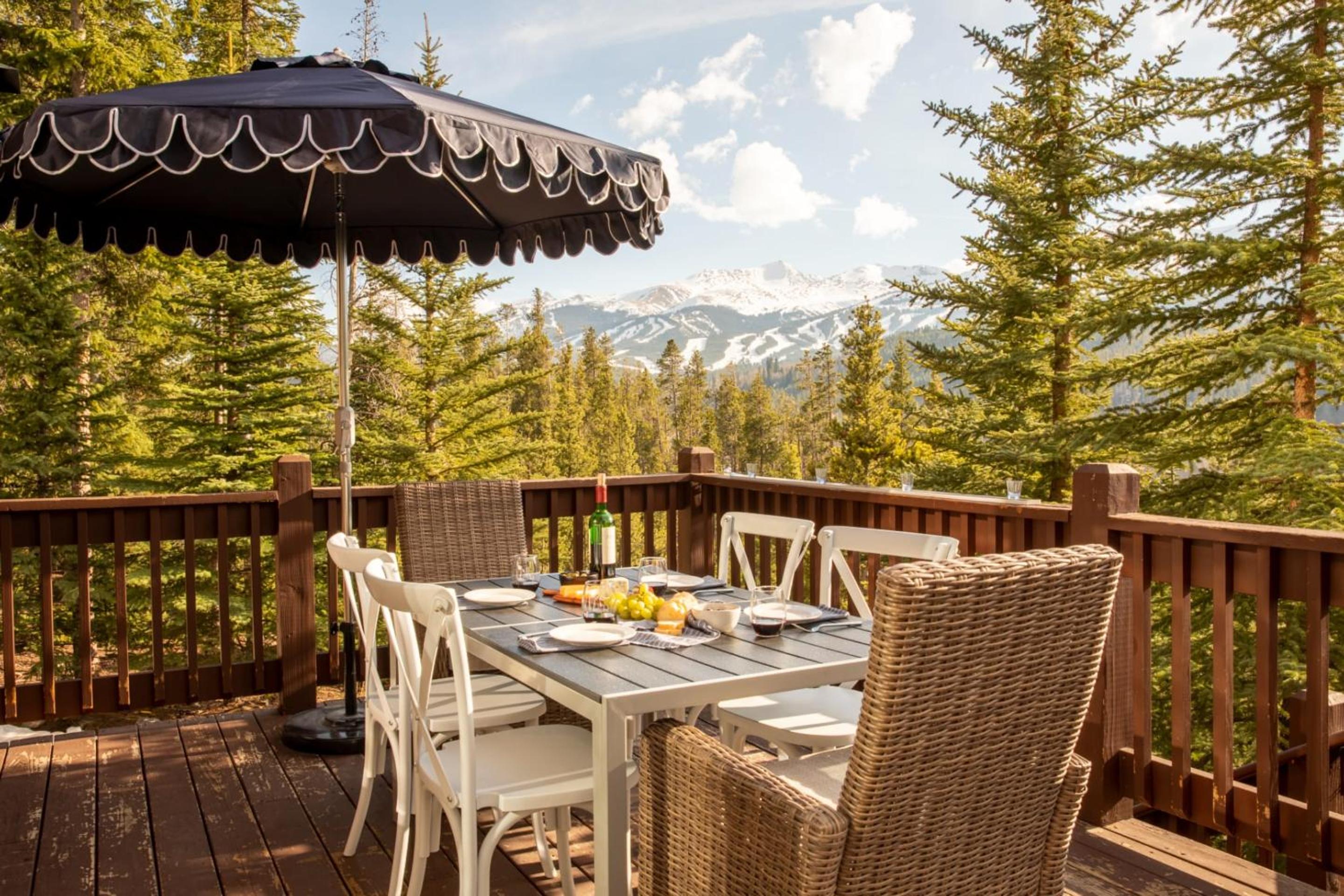 Zendo by AvantStay Serene Mountain Abode w Hot Tub Views