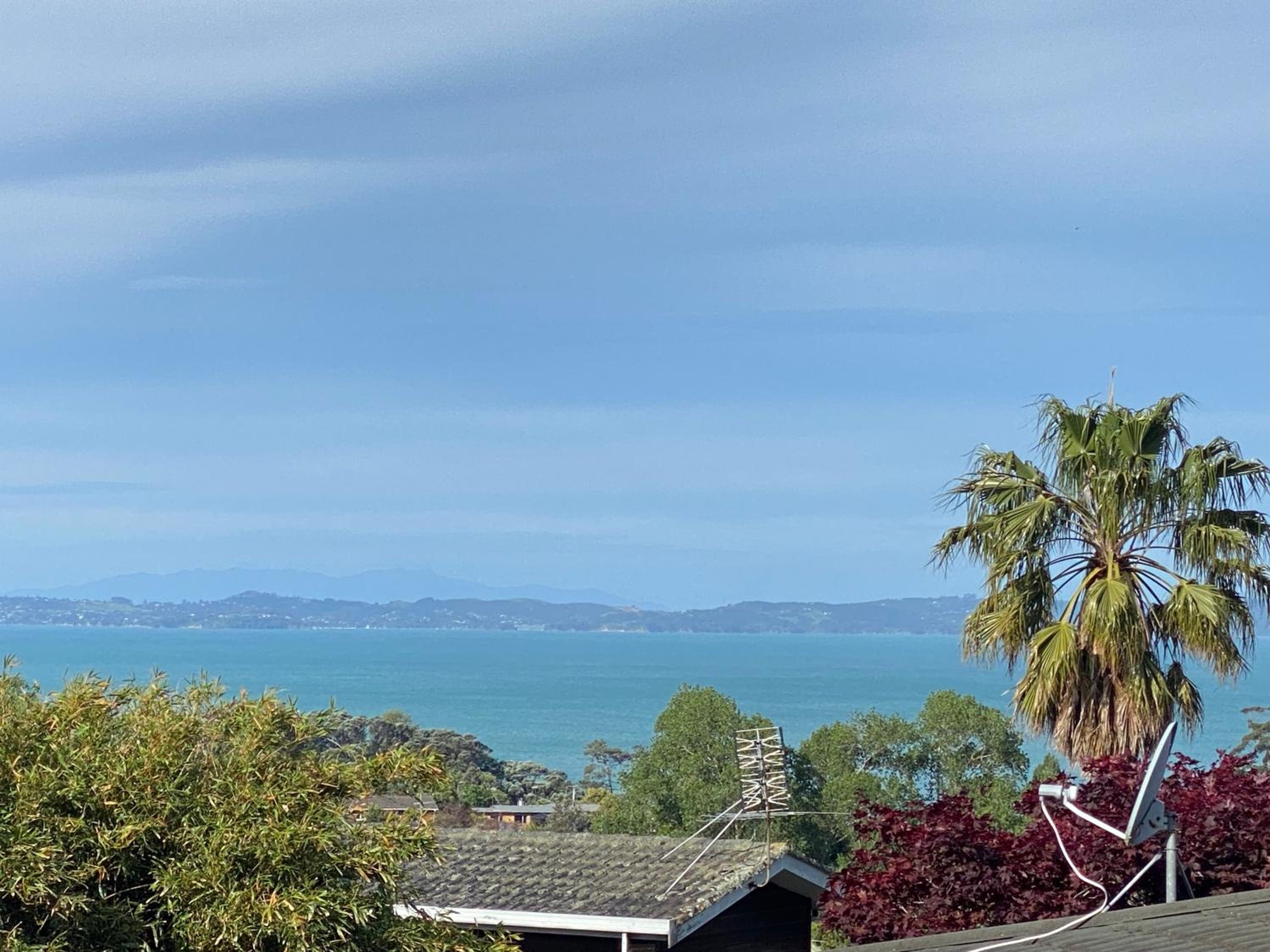 Seaview house in Howick Auckland view 4