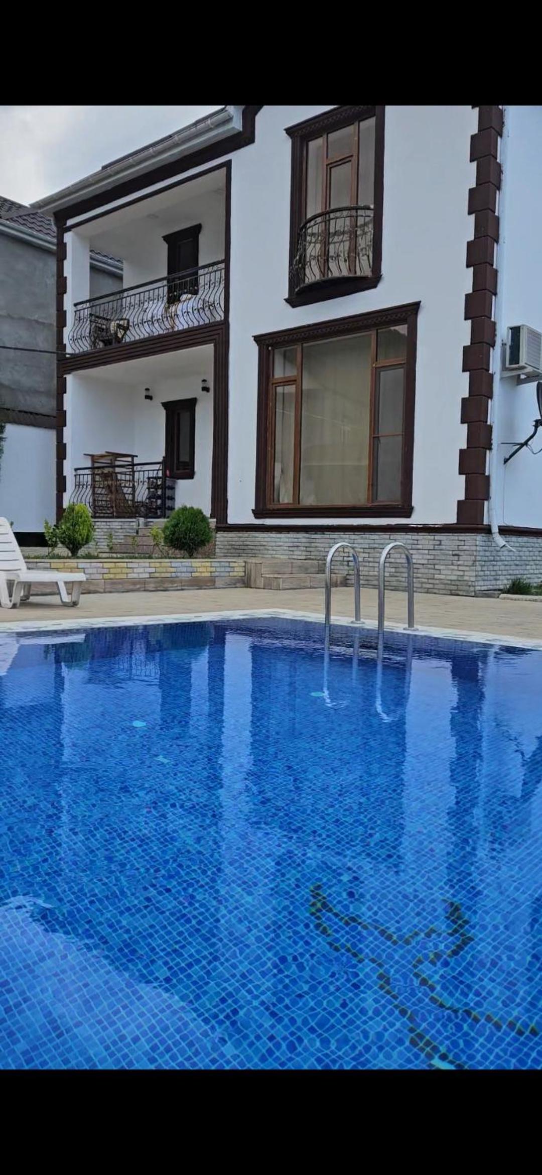 Qafqaz Milan Villa With Outdoor Heated Pool