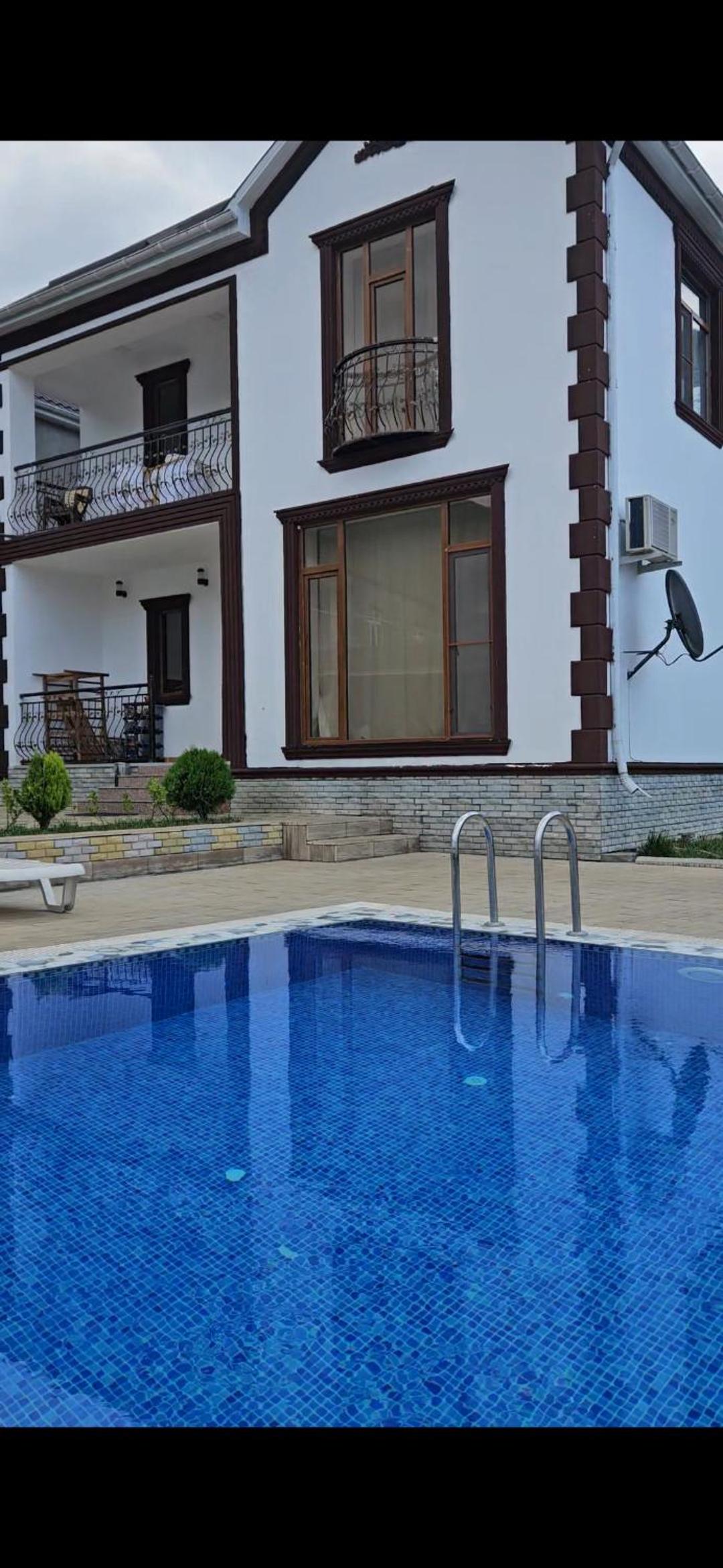 Qafqaz Milan Villa With Outdoor Heated Pool