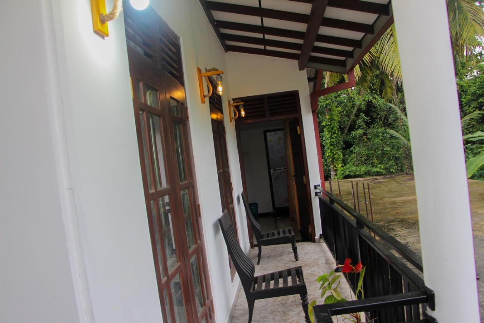 Thilini Guset House view 5