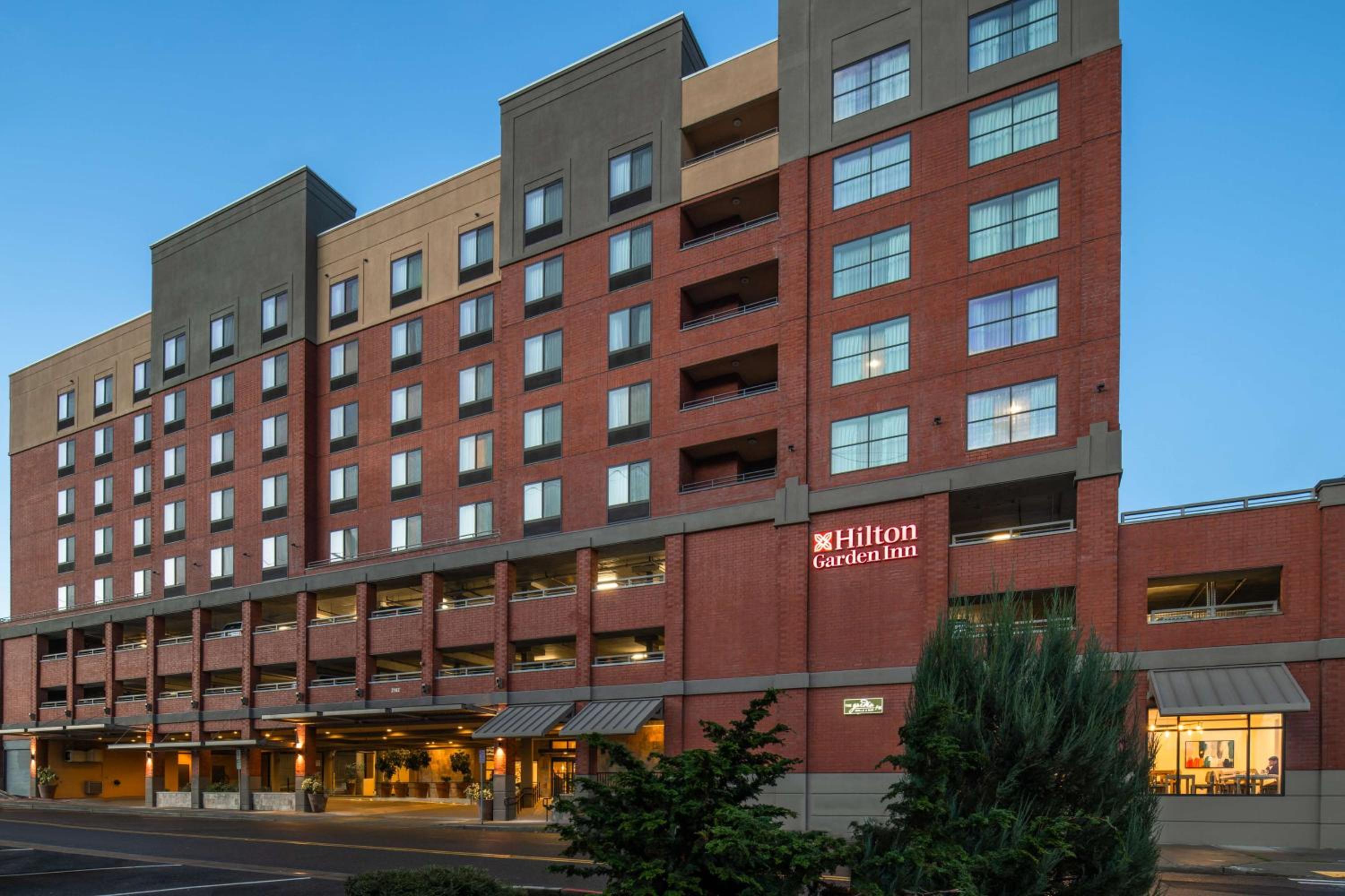 Seattle Vacations - Hilton Garden Inn Tacoma Downtown - Property Image 1