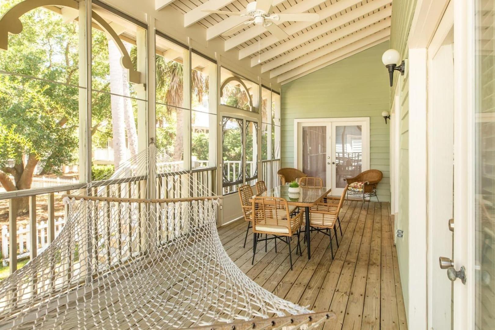 75 Grand Pavilion by AvantStay Steps from Beach 2 Community Pools