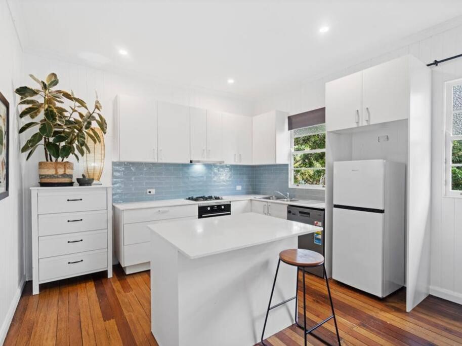 Colossal Home 6 Min to CBD