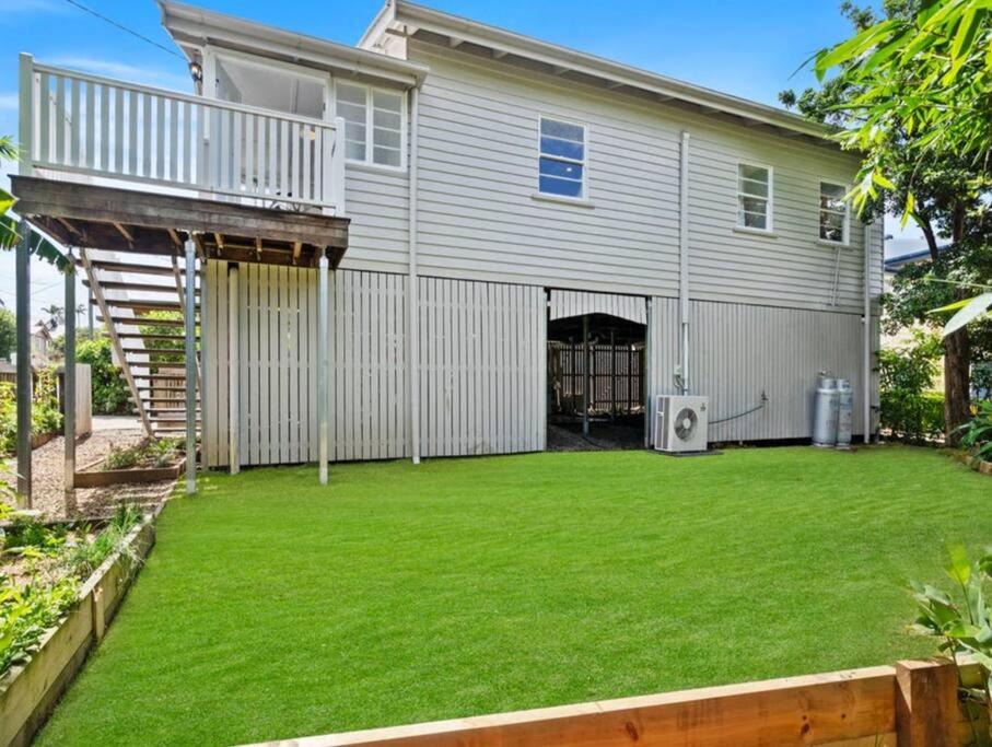 Colossal Home 6 Min to CBD