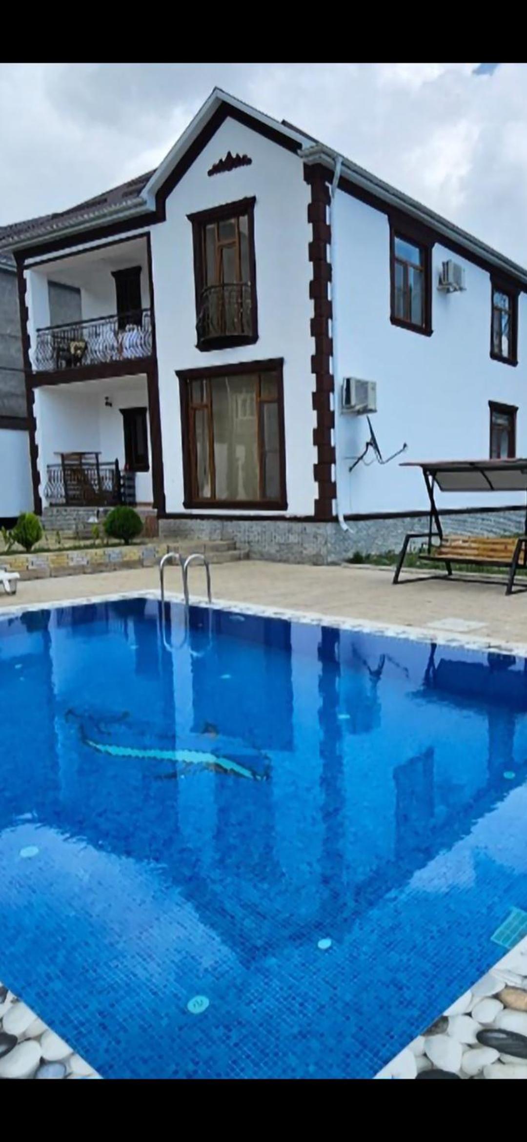 Qafqaz Milan Villa With Outdoor Heated Pool