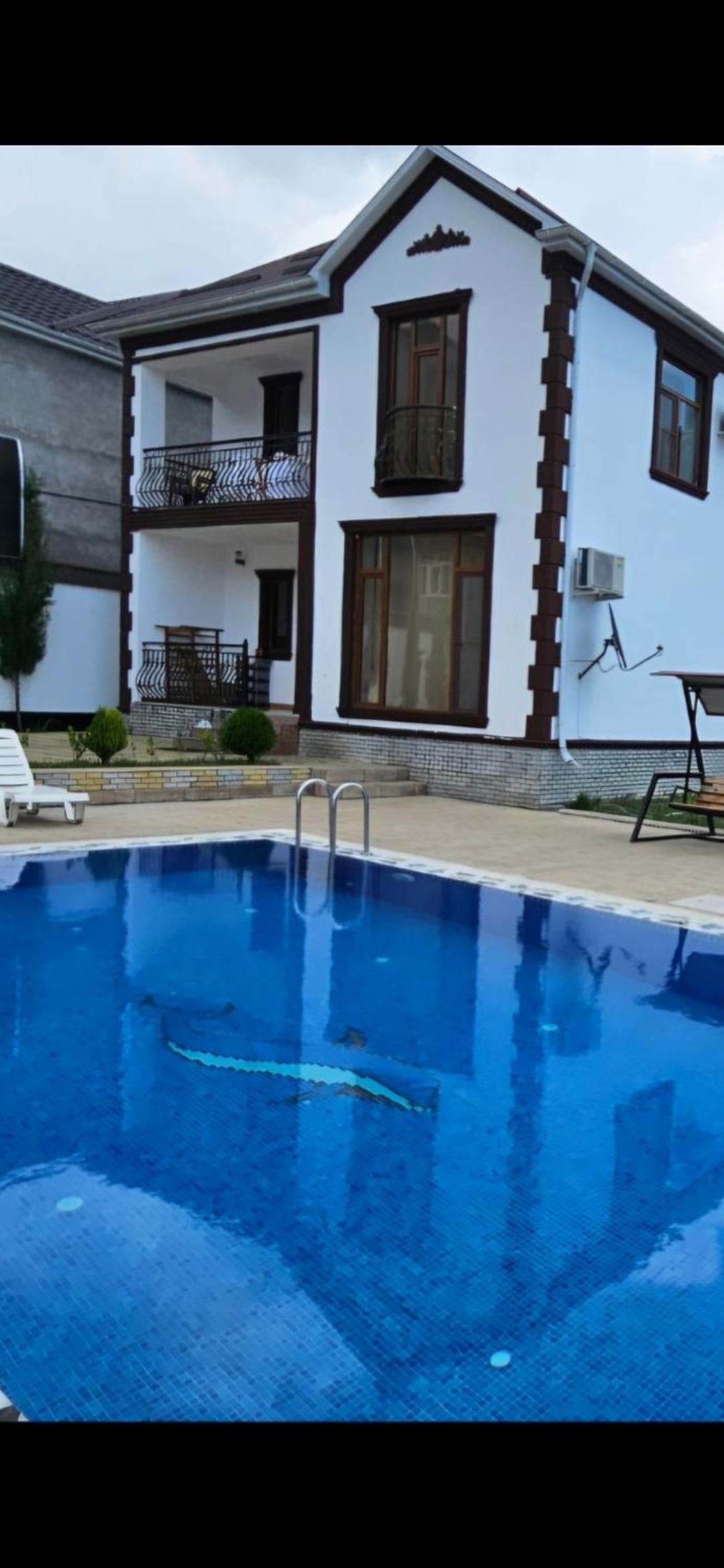 Qafqaz Milan Villa With Outdoor Heated Pool