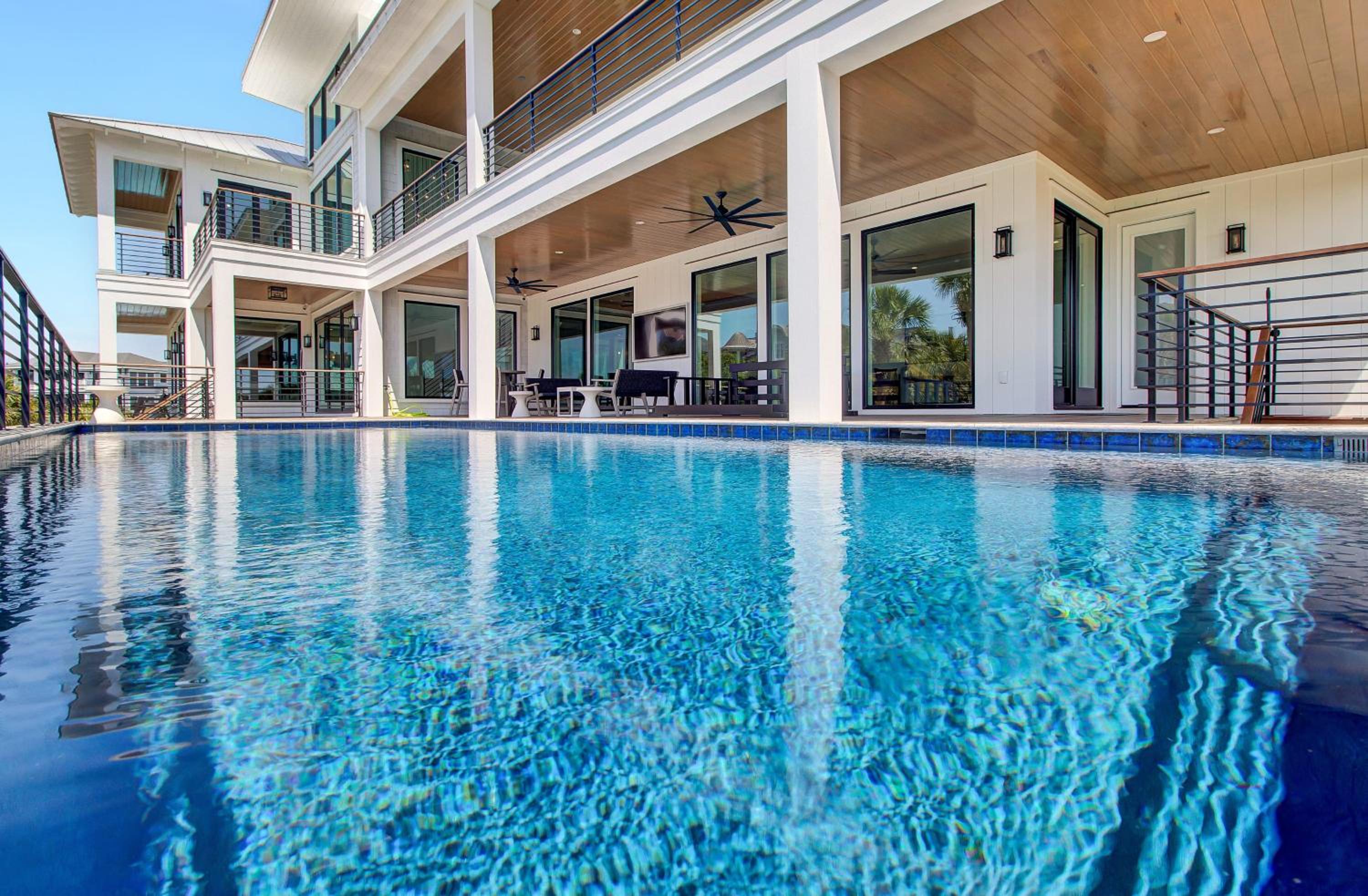 3 47th Avenue by AvantStay Oceanfront Private Pool View