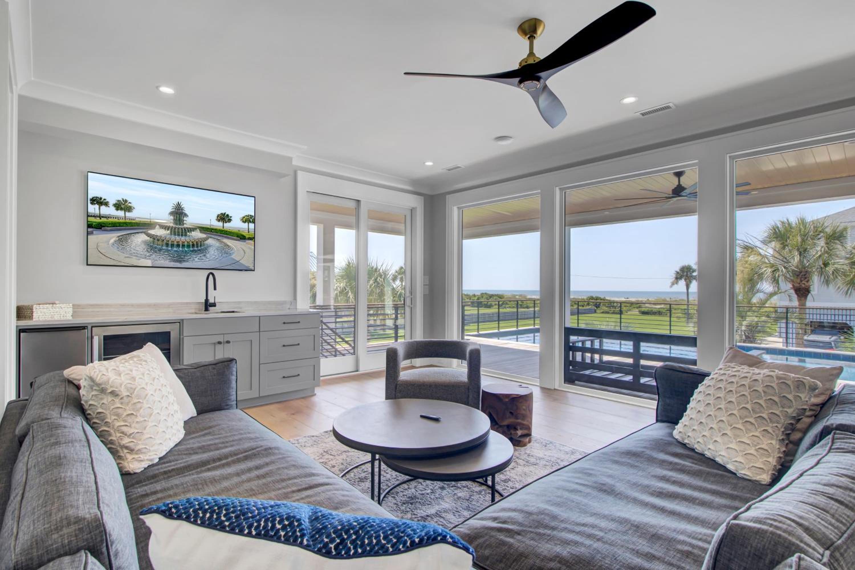 3 47th Avenue by AvantStay Oceanfront Private Pool View
