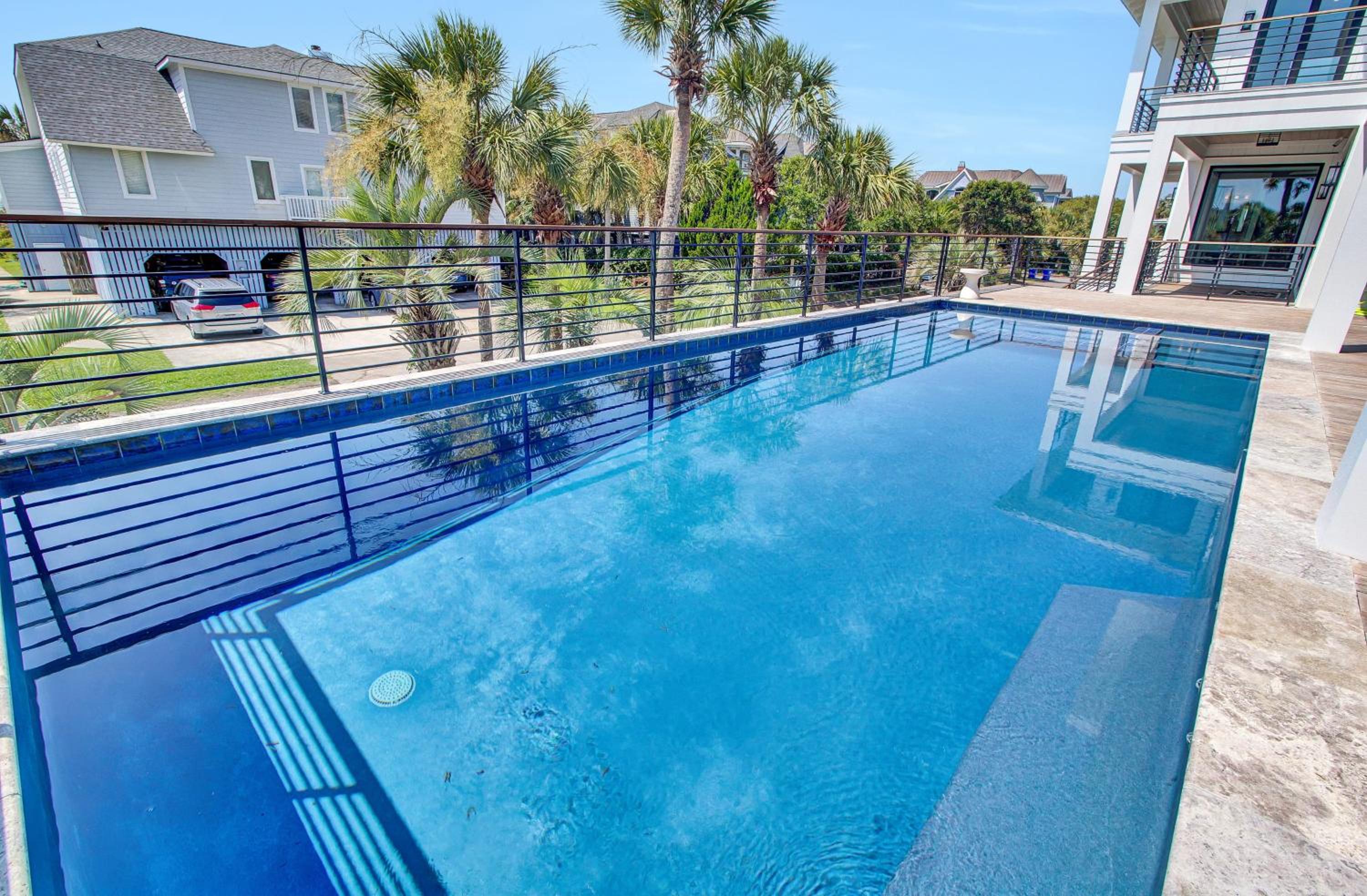 3 47th Avenue by AvantStay Oceanfront Private Pool View