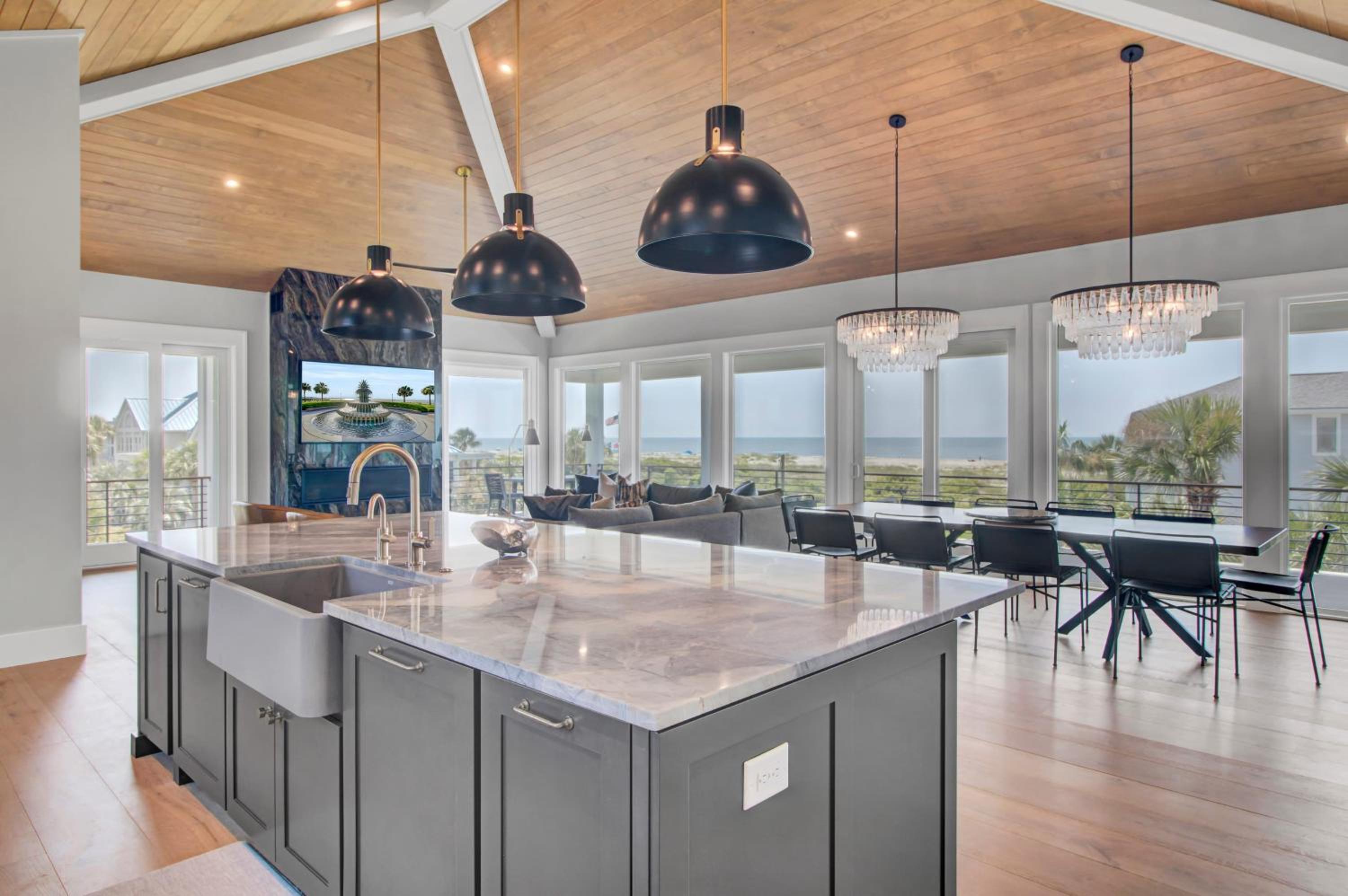 3 47th Avenue by AvantStay Oceanfront Private Pool View