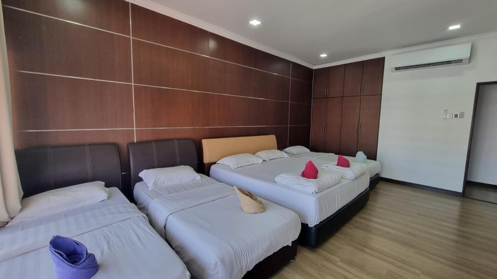 KK Marina Court Resort Penthouse & Deluxe Condos photo 2