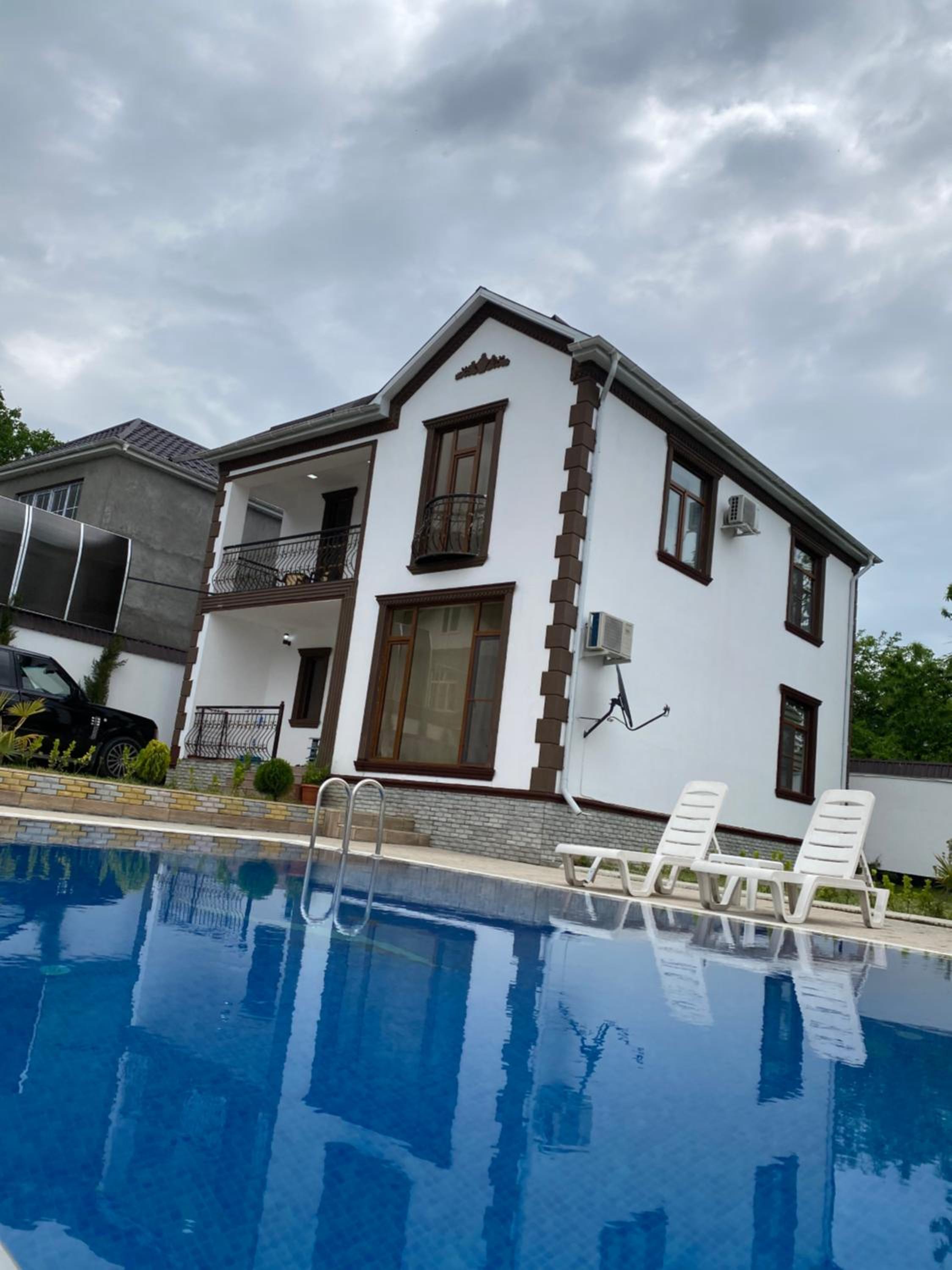 Qafqaz Milan Villa With Outdoor Heated Pool