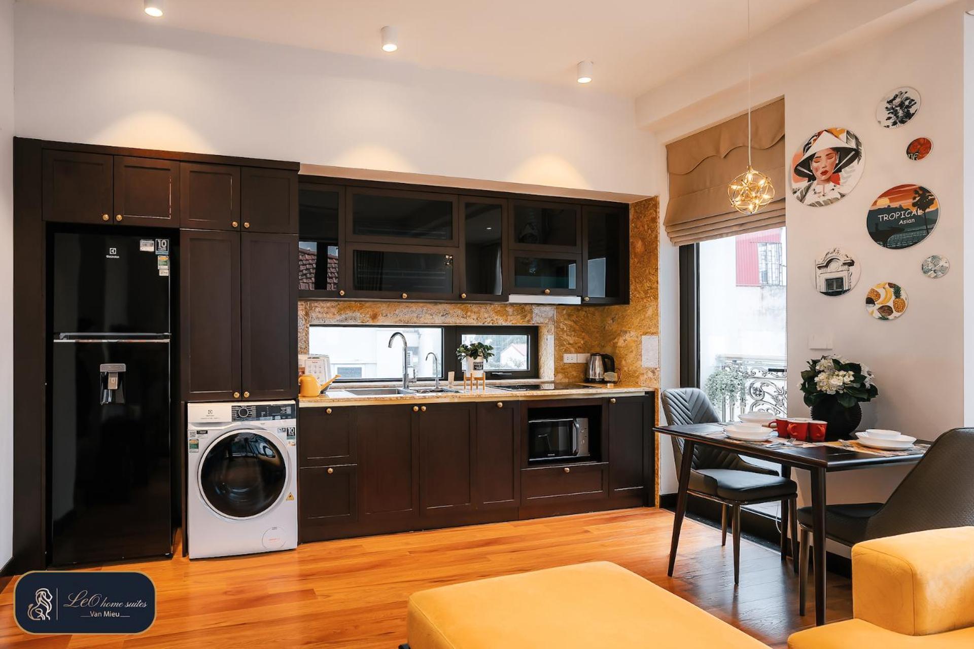 High-ser Apartment -2BR - NiceView - Parking - Spacious - In center