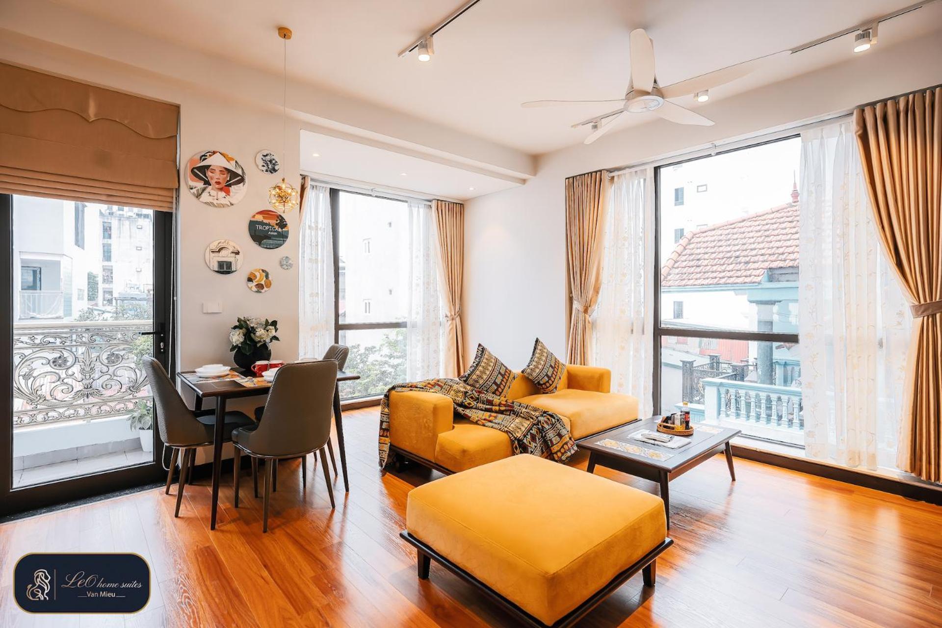 High-ser Apartment -2BR - NiceView - Parking - Spacious - In center