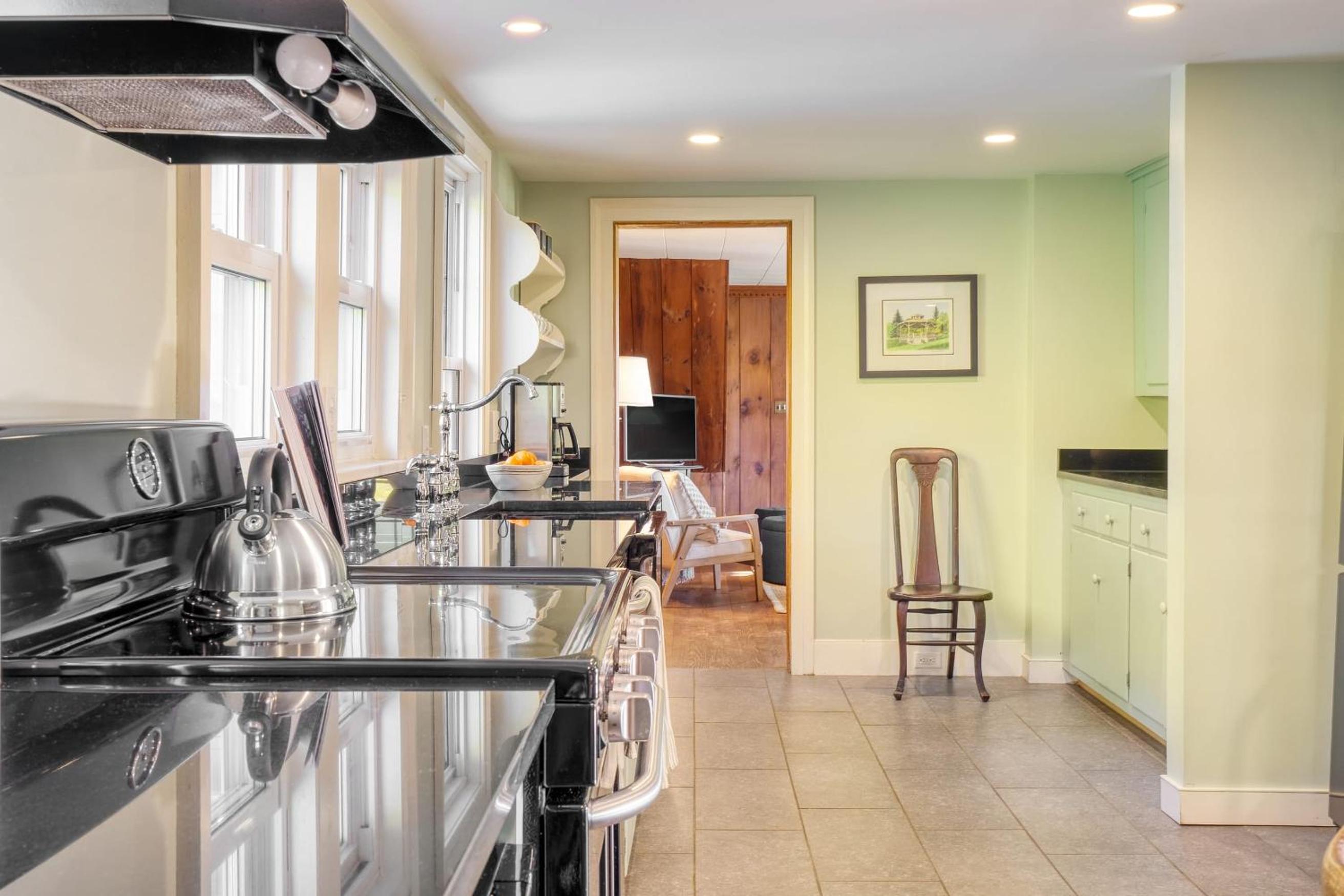 Whitney by AvantStay Private Berkshires Estate