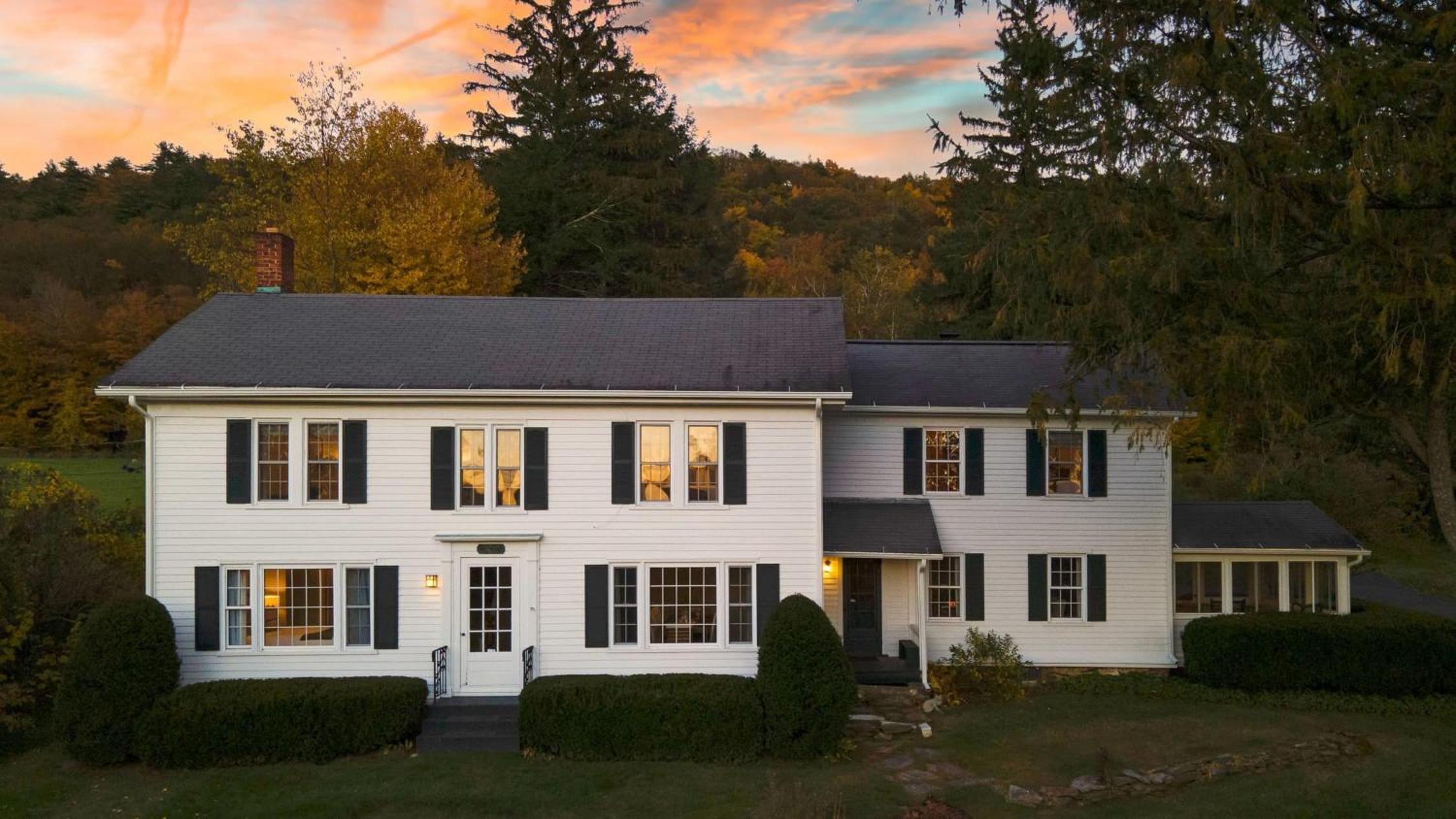Whitney by AvantStay Private Berkshires Estate