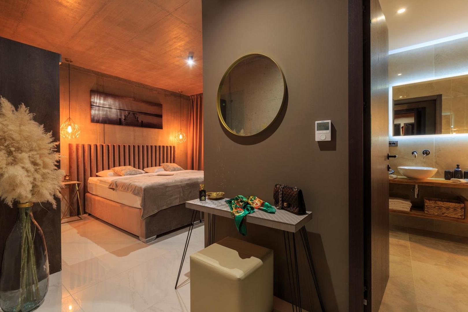 Photo 35