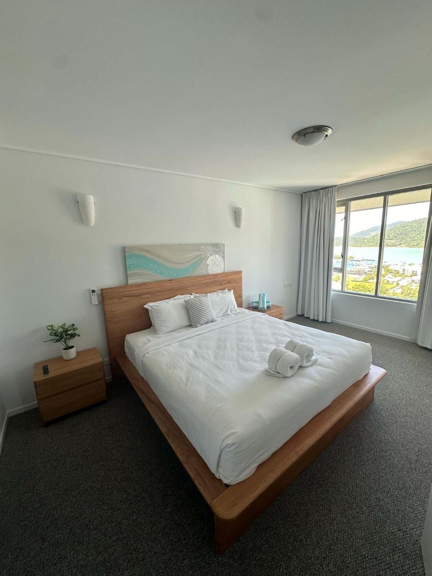 Airlie Beach Ocean Views & Resort Living @ 231