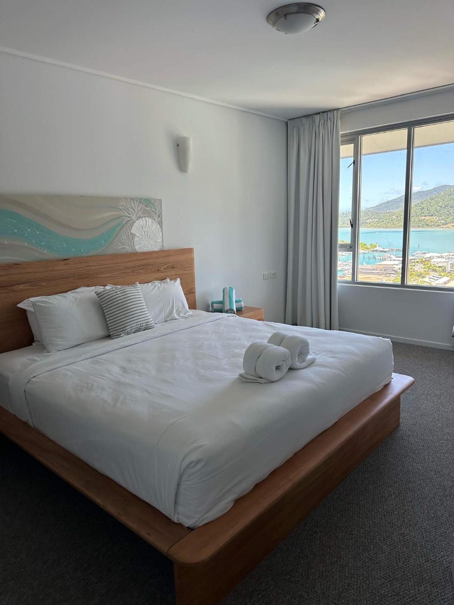 Airlie Beach Ocean Views & Resort Living @ 231