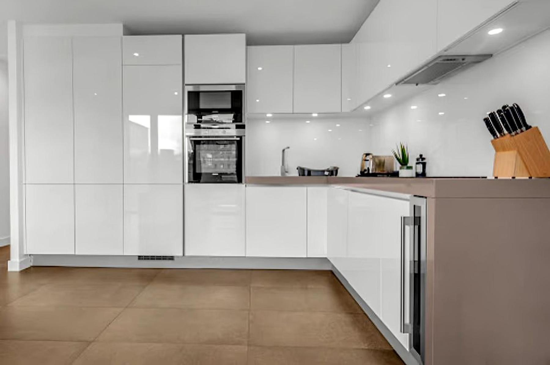 Londwell, Kings Cross & Pentonville Luxury Balcony Apartment