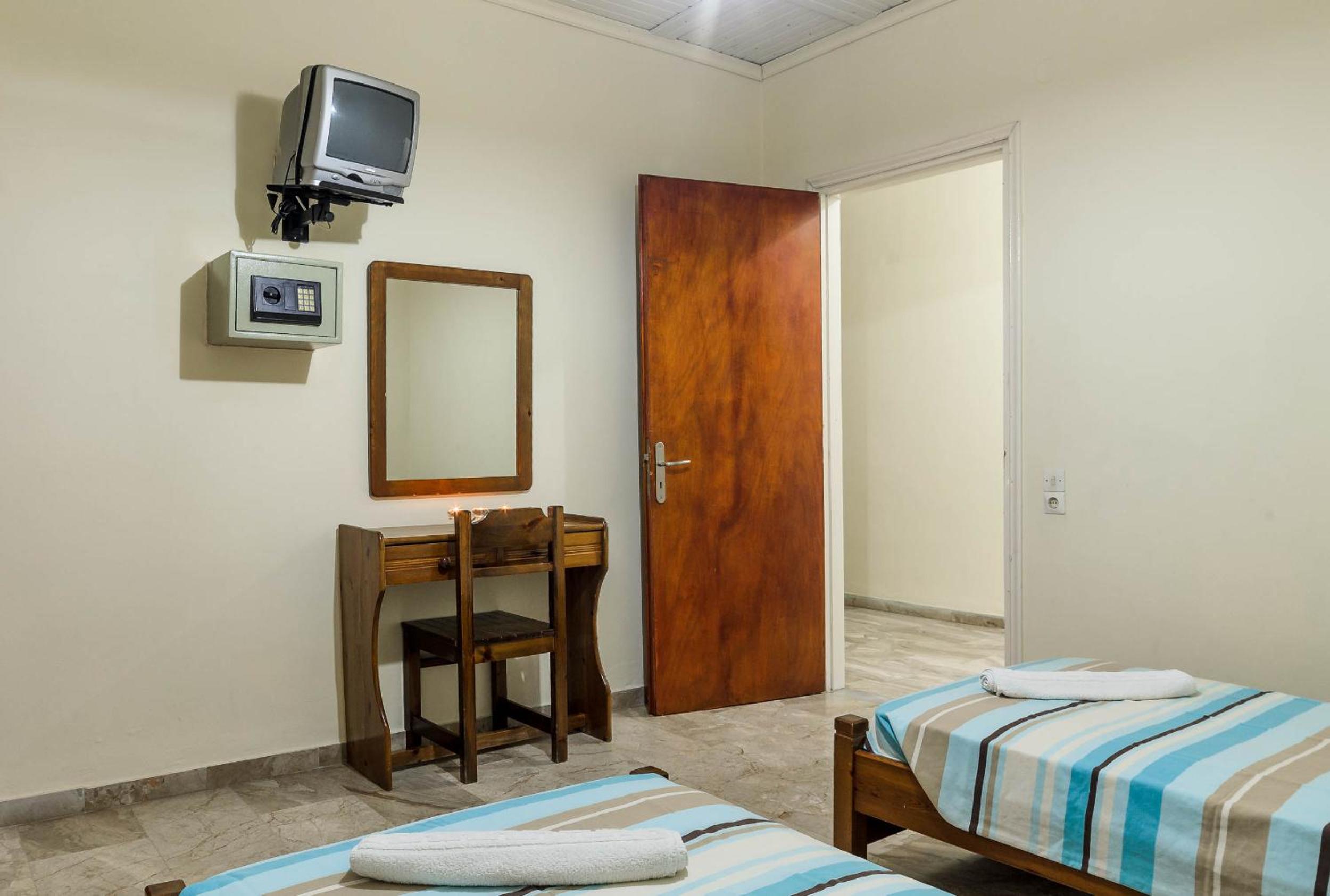 Laganas Vacations - Borsalino Studios  Apartments - Property Image 11