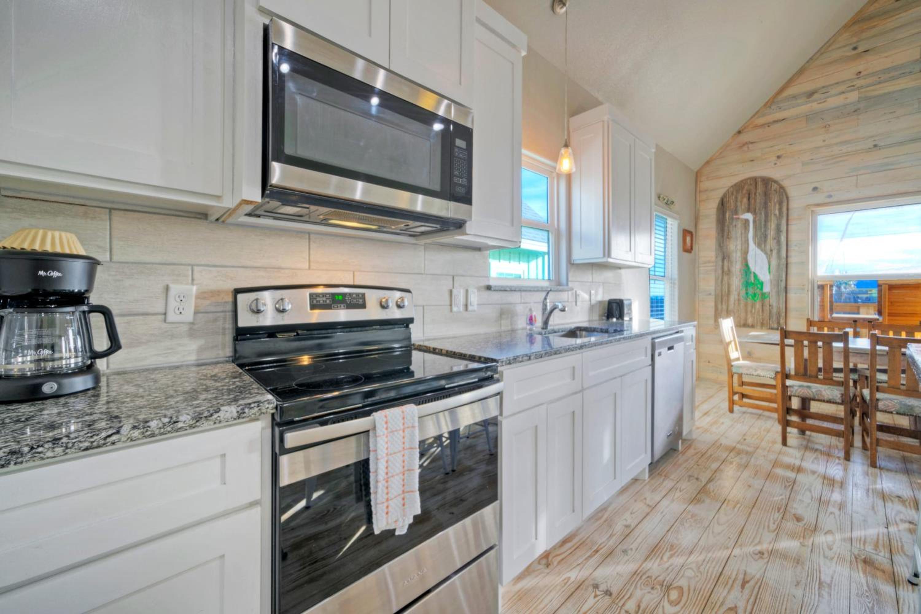 2 Homes Sleeps 16 Shared PoolBoat Dock Laguna Village Serenity by AvantStay