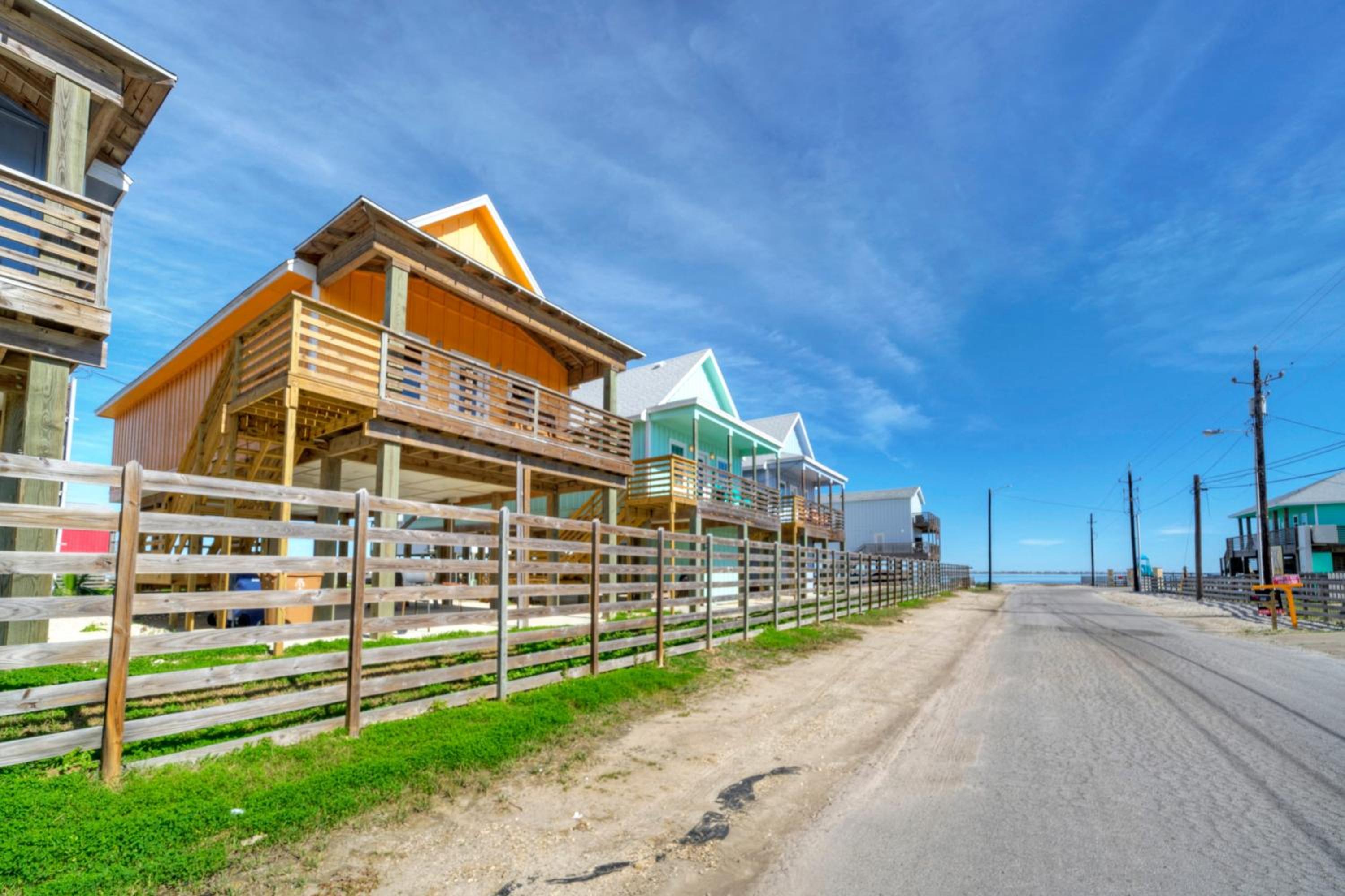 2 Homes Sleeps 16 Shared PoolBoat Dock Laguna Village Serenity by AvantStay