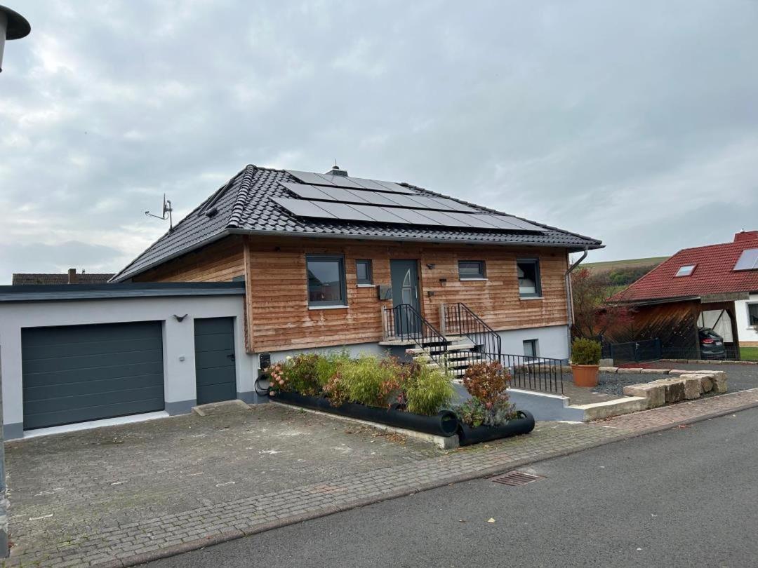 NEU! Moderne Ferienwohnung Knüllwald