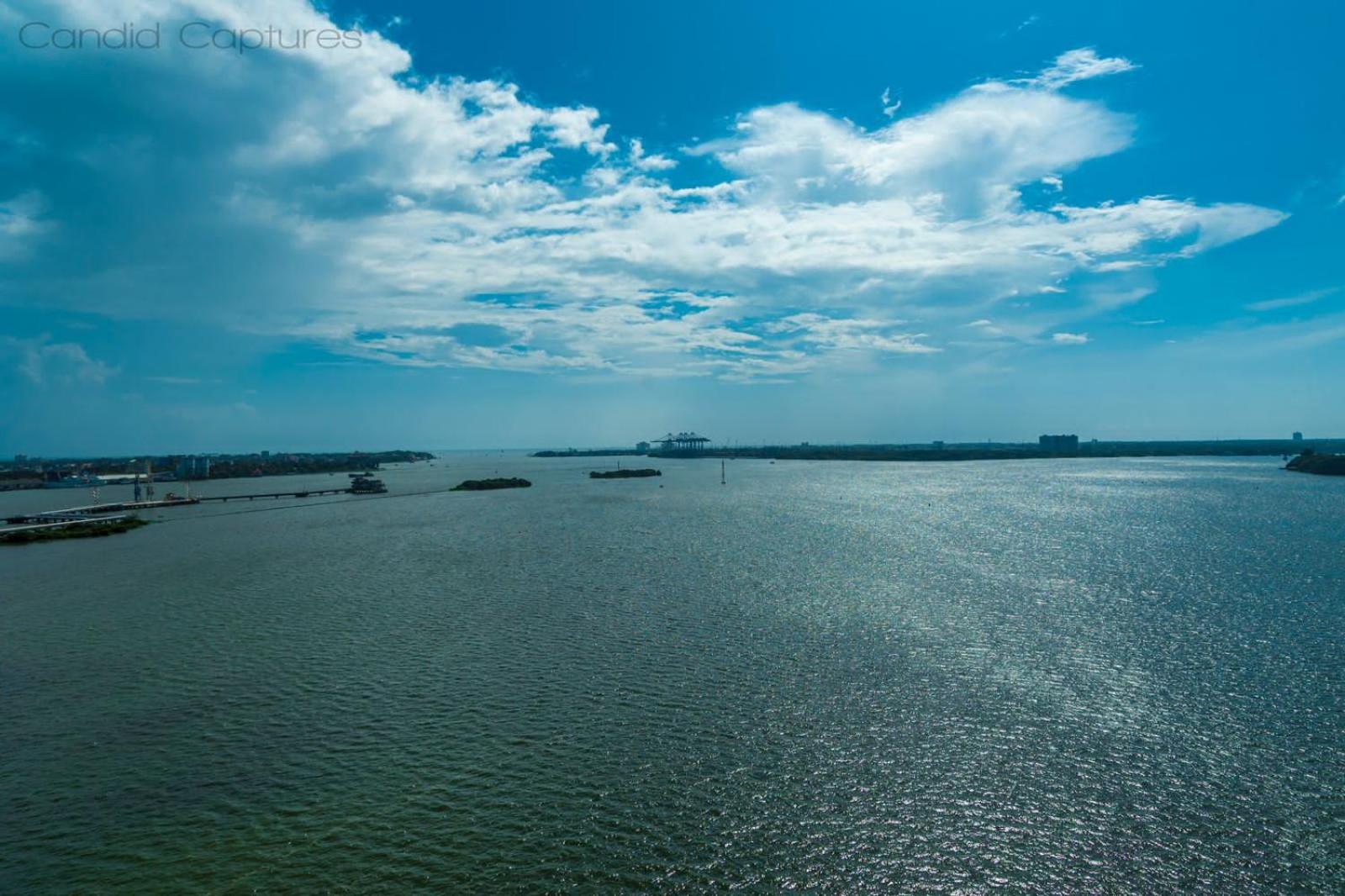 BEST - Sea View Serviced Apartments at Marine Drive Cochin view 3
