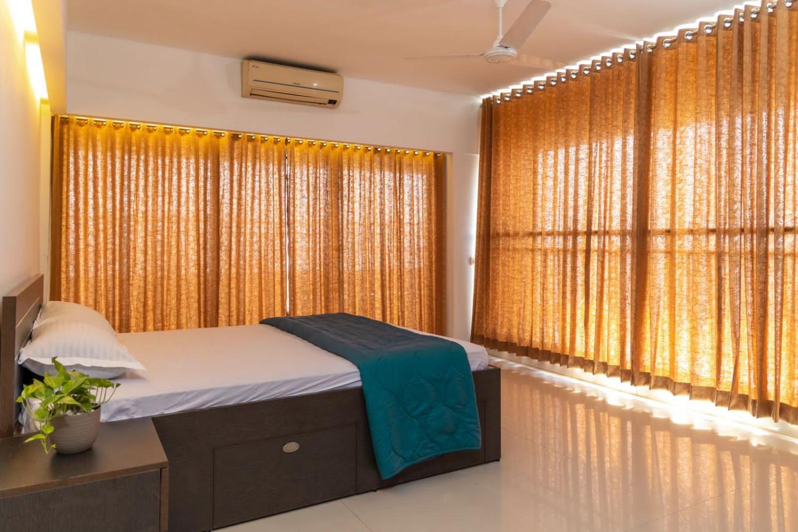 BEST - Sea View Serviced Apartments at Marine Drive Cochin view 5