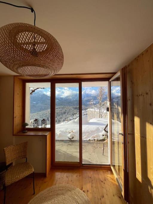 Sonnige Wohnung mit Bergsicht