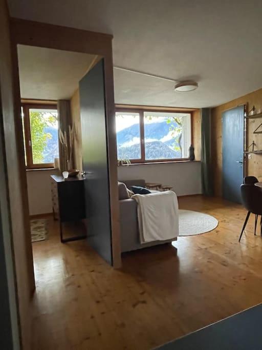 Sonnige Wohnung mit Bergsicht