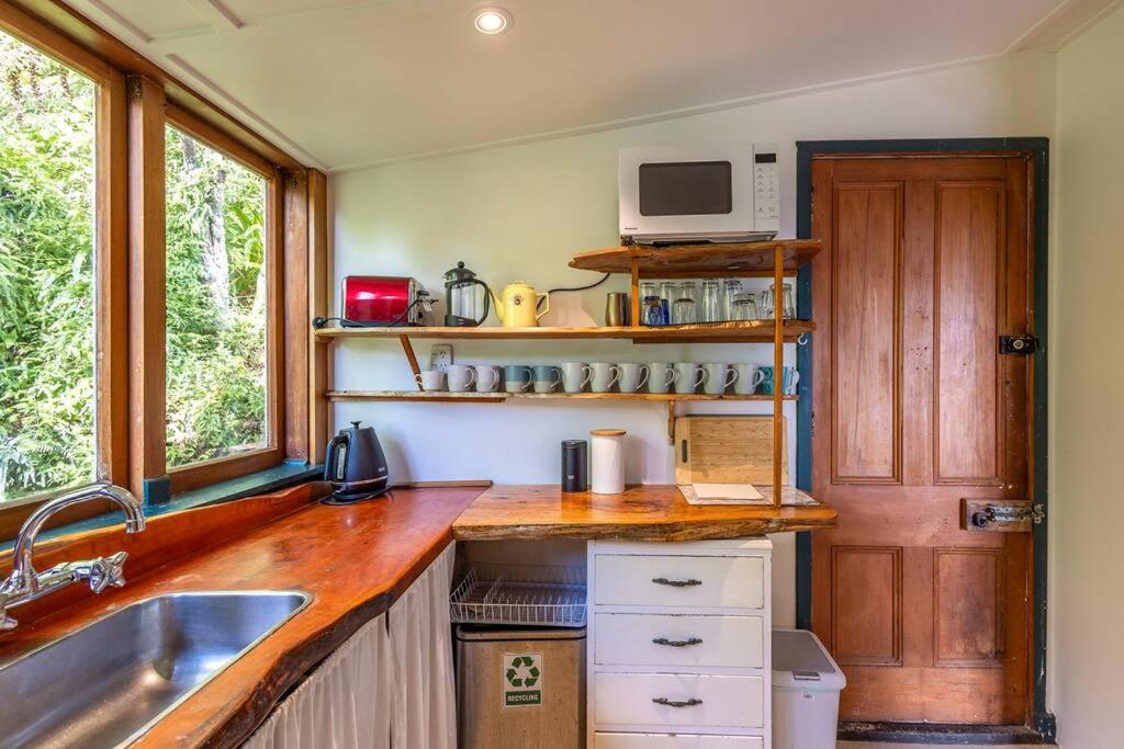 Splashing Tūi Cottage