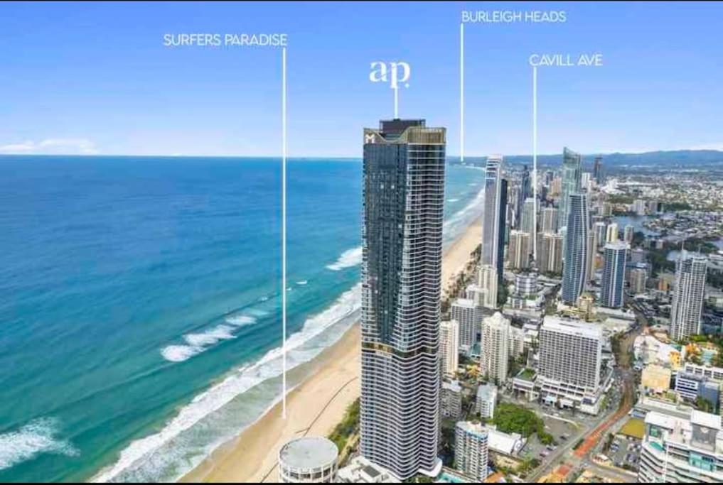 Surfers Beachside Luxury - Stunning Panoramic View