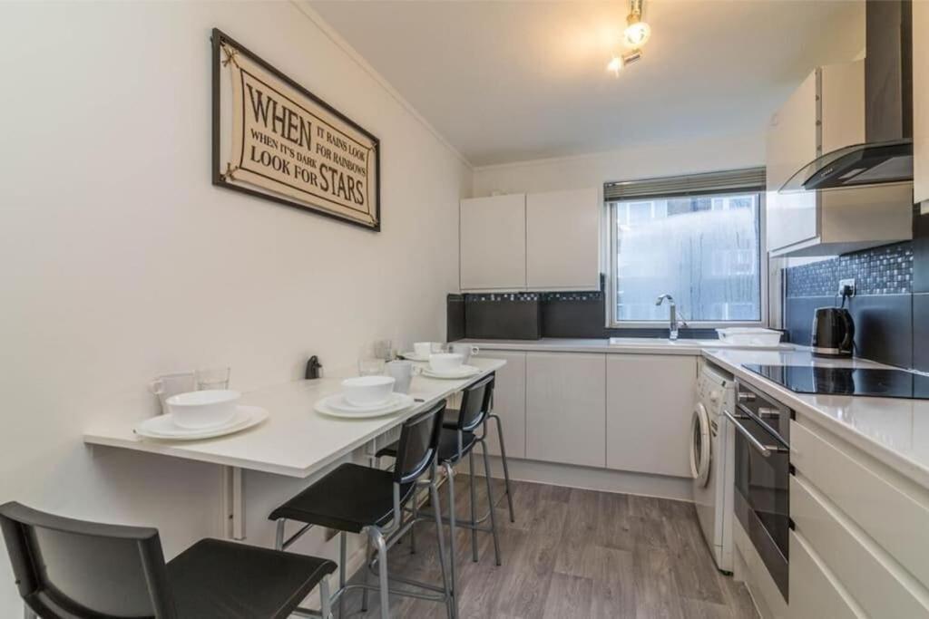 Sleek and Modern 2Bed Appartment