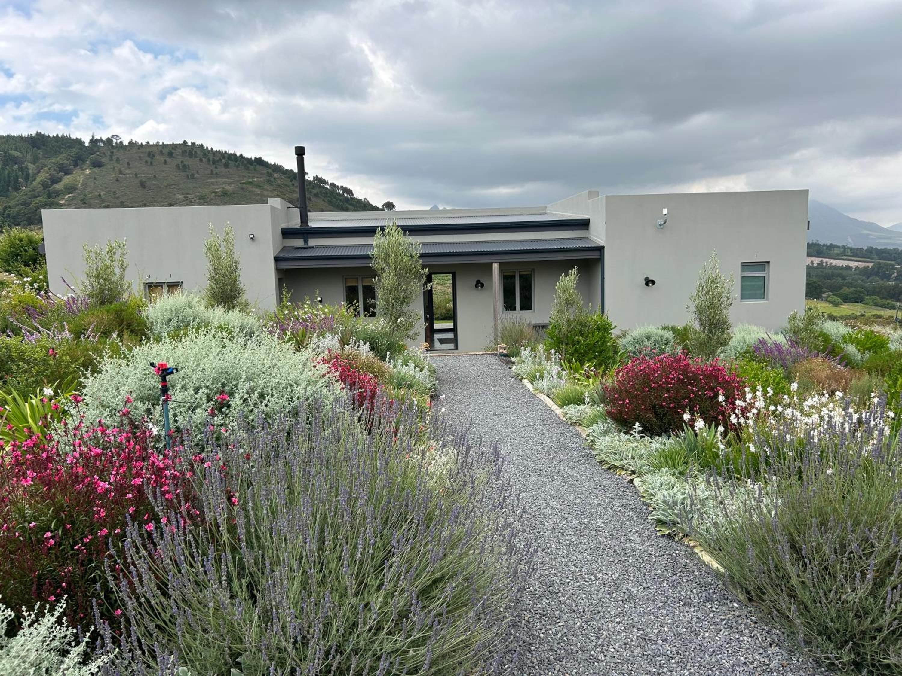 Windon vineyard farmhouse view 2
