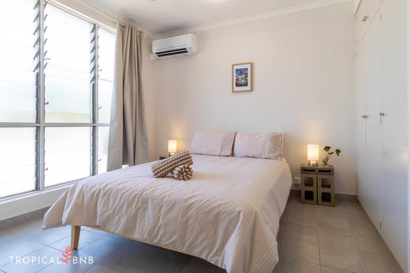 Turtle Place 2 Bed Apt Walk To Foreshore
