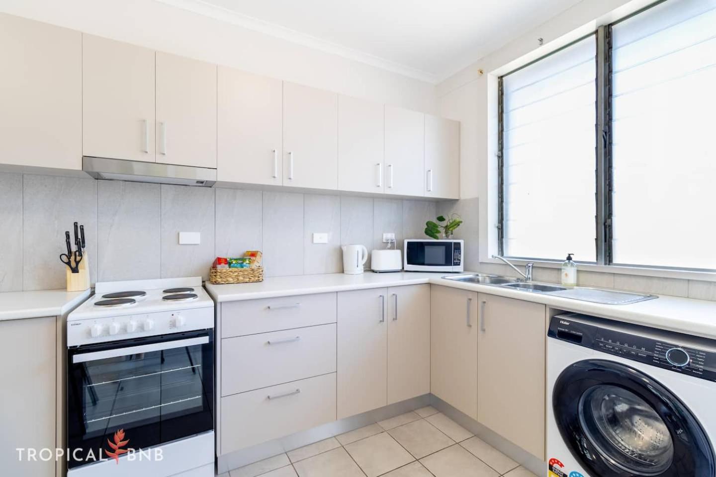 Turtle Place 2 Bed Apt Walk To Foreshore