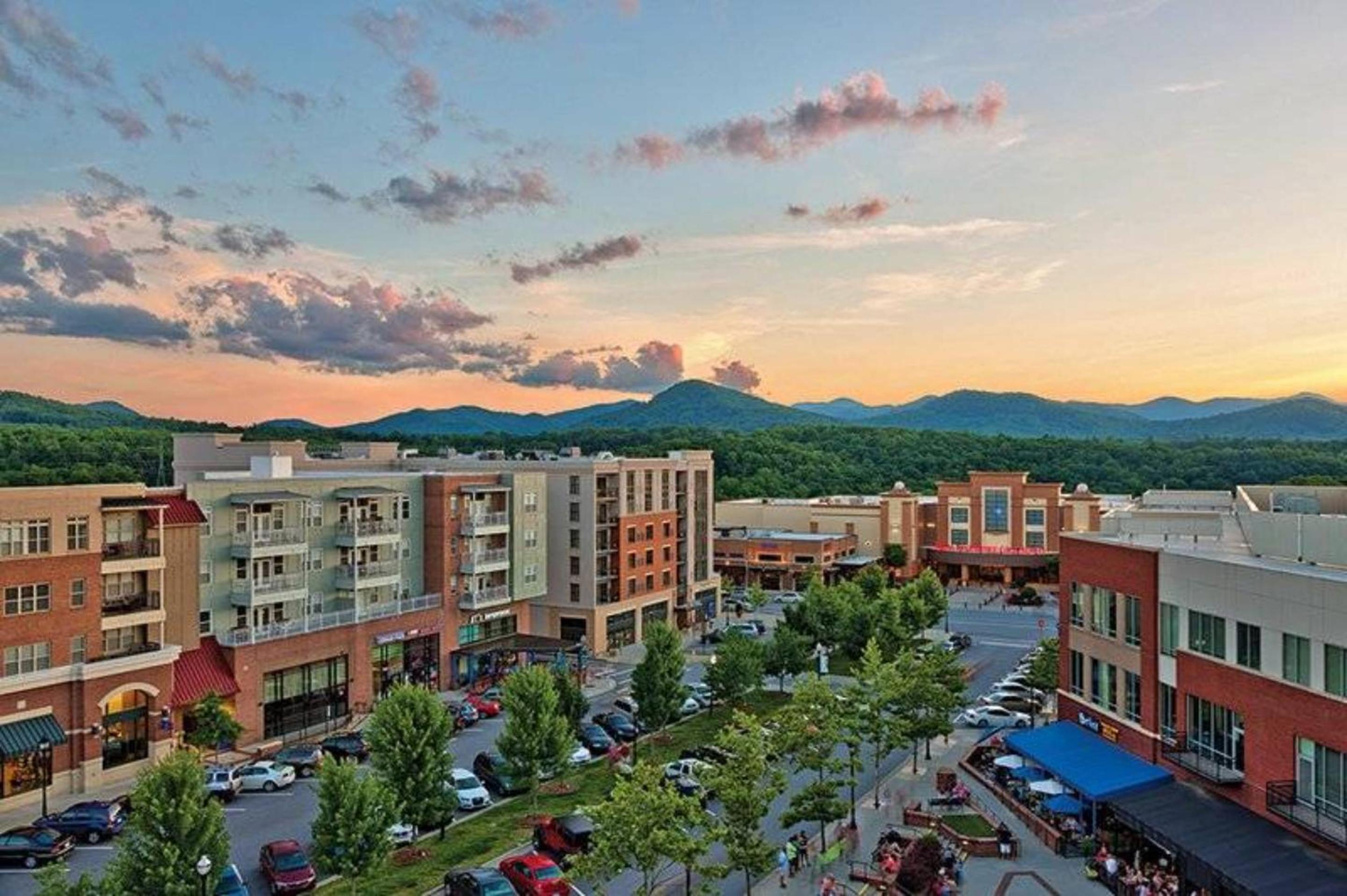 Best of the Blue Ridge by AvantStay A Location