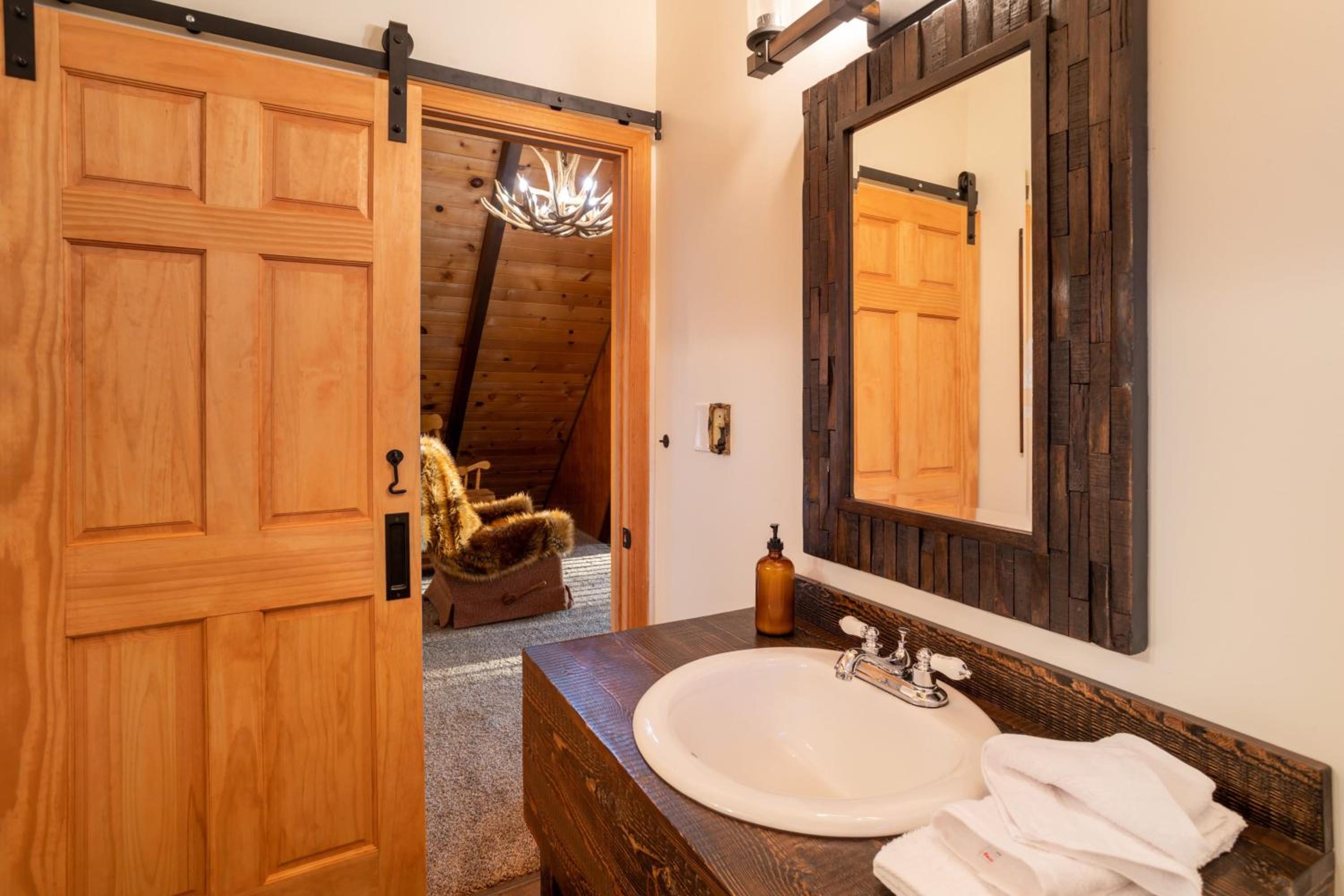 Bear’s Lair by AvantStay 3mins from Bear Mountain Ski Resort