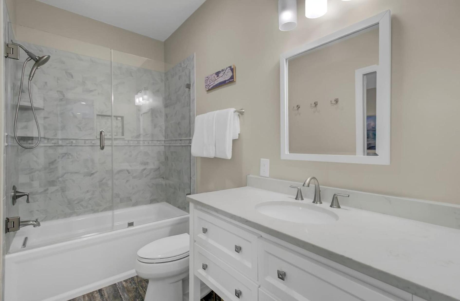 3704 Cameron by AvantStay Pool Bar Multiple Balconies